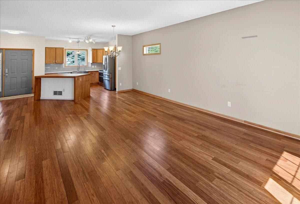 18576 Euclid Path Property Photo 9