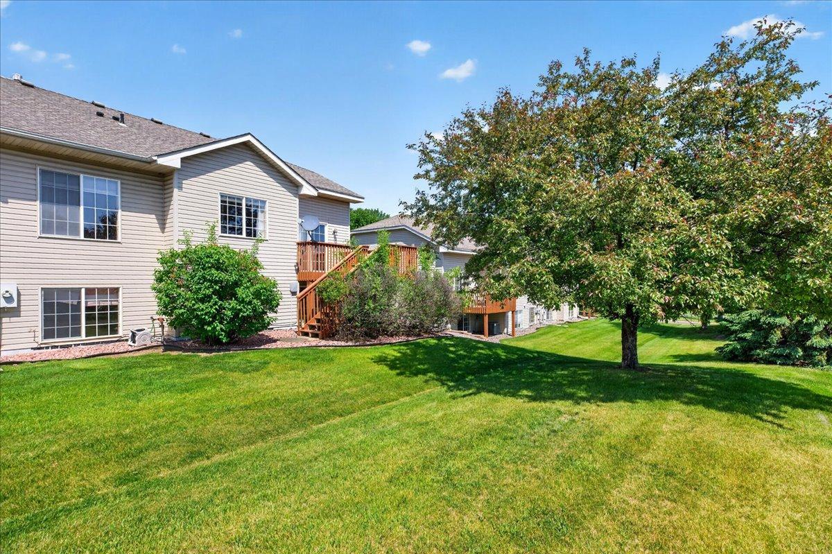 18576 Euclid Path Property Photo 35