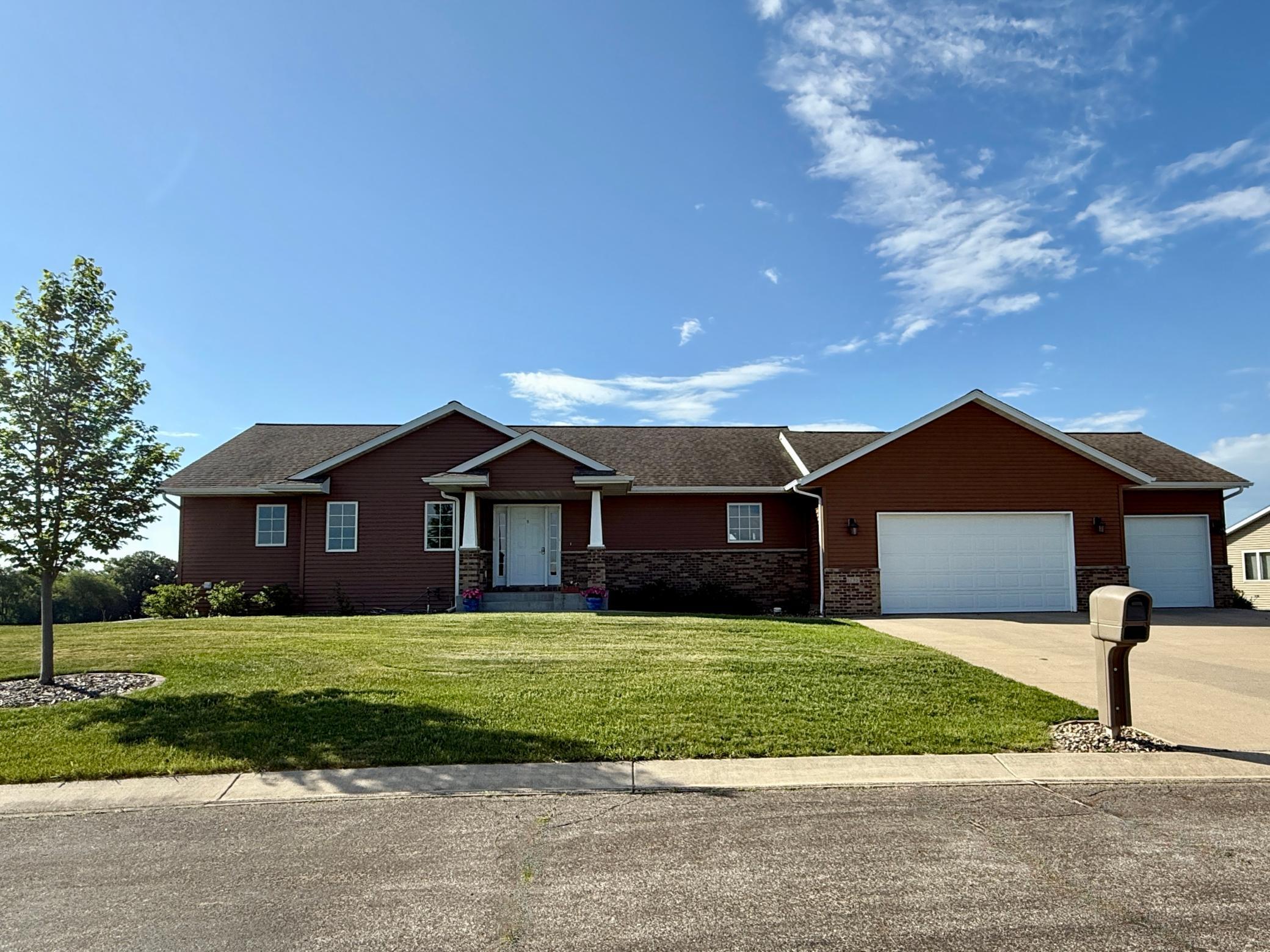 1798 Tiger Ridge Drive Property Photo 1