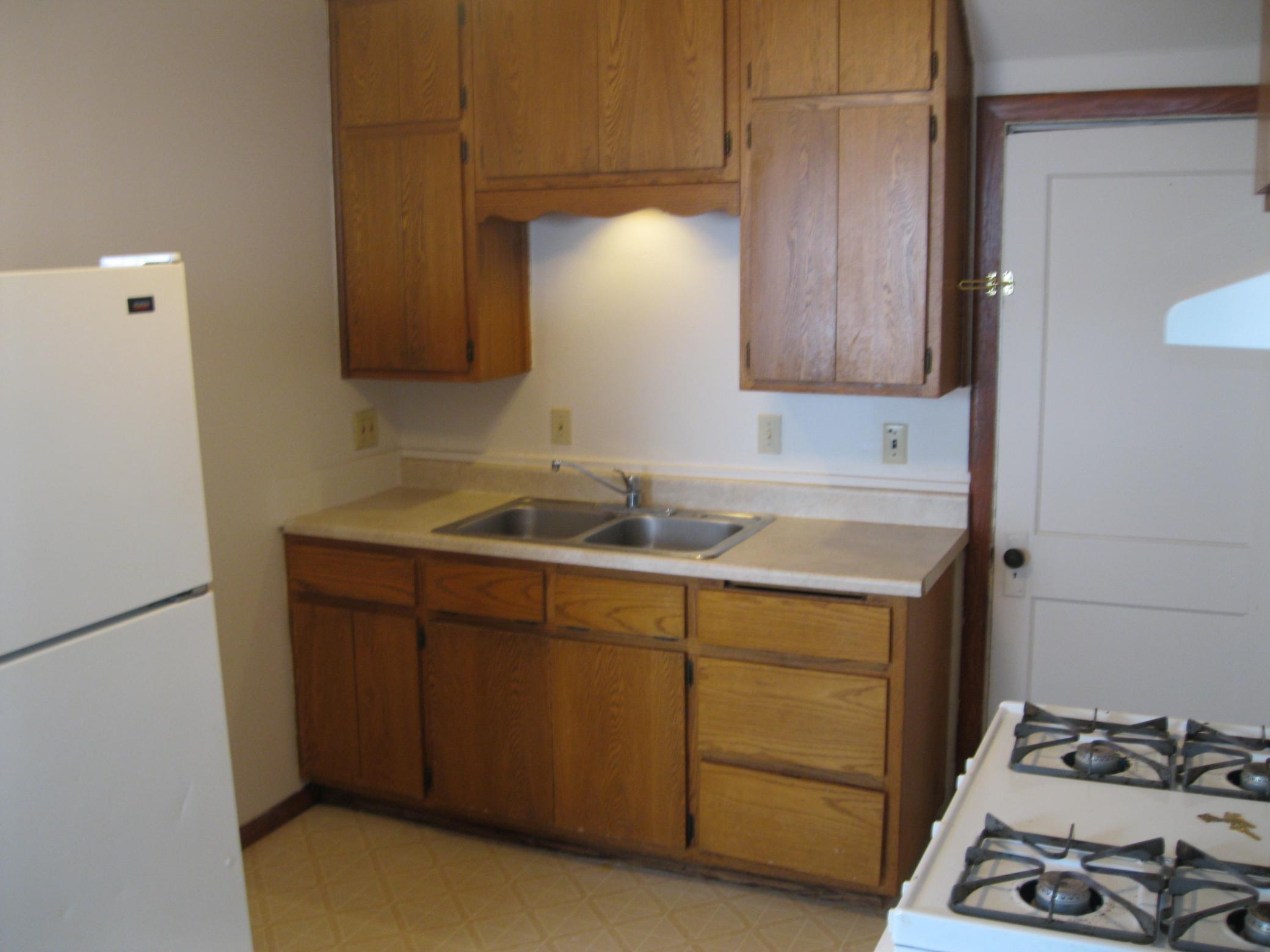 525/527 8th Avenue N Property Photo 10