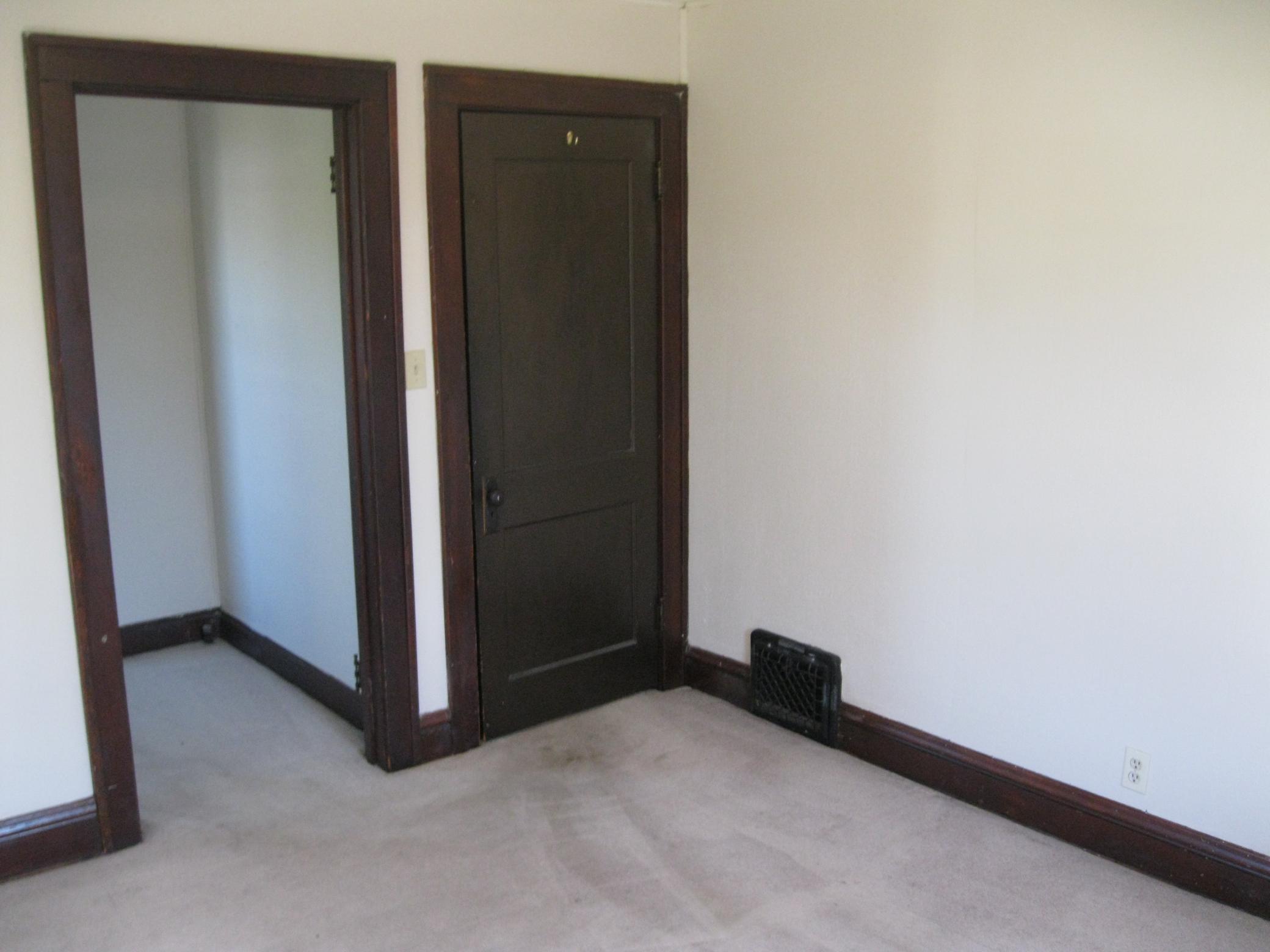 525/527 8th Avenue N Property Photo 18