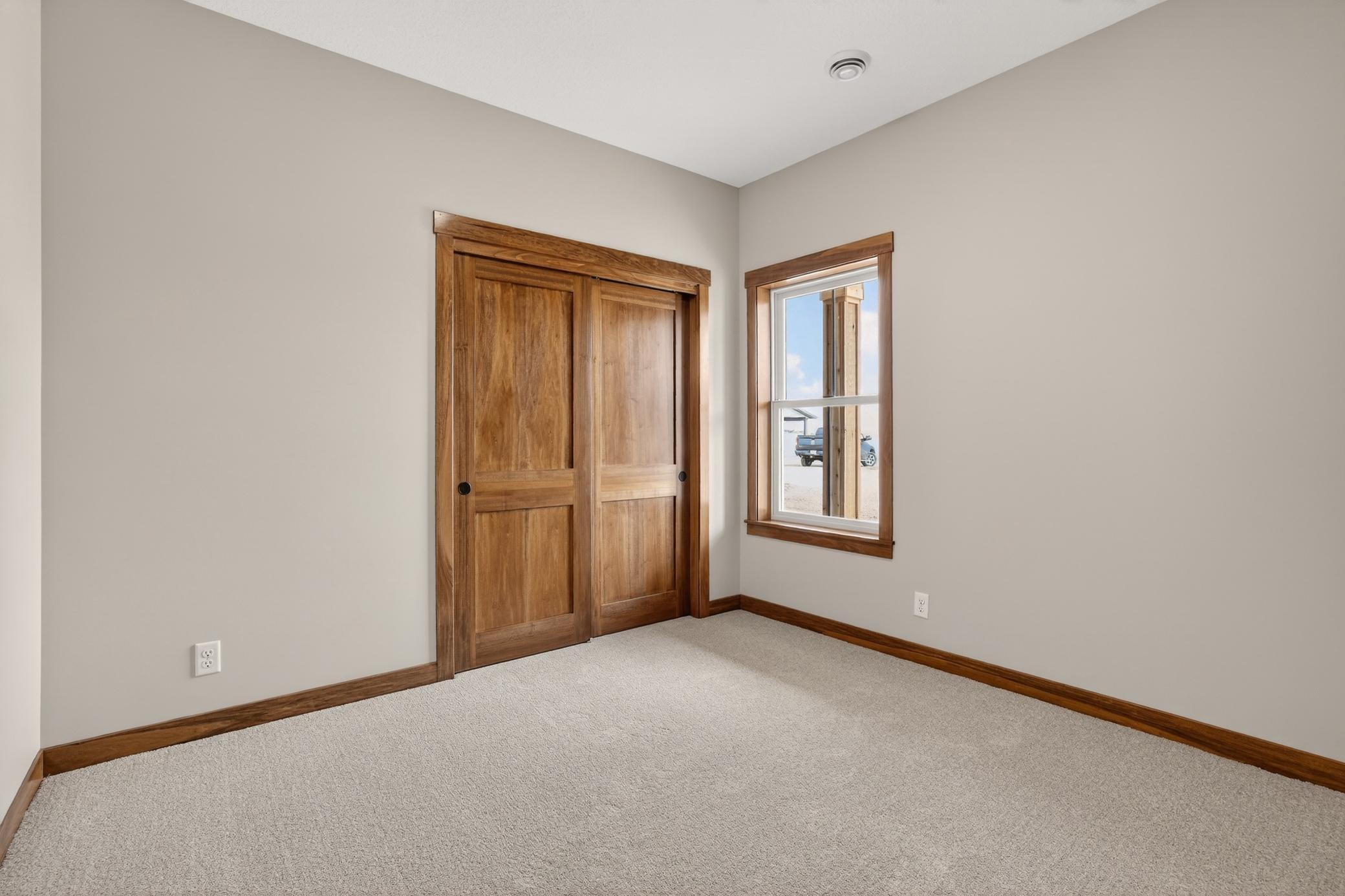 L3b2 Miller Pl Nw Property Photo 6
