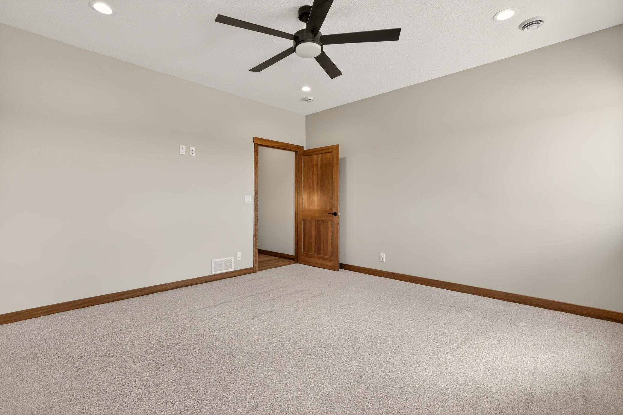 L3b2 Miller Pl Nw Property Photo 30