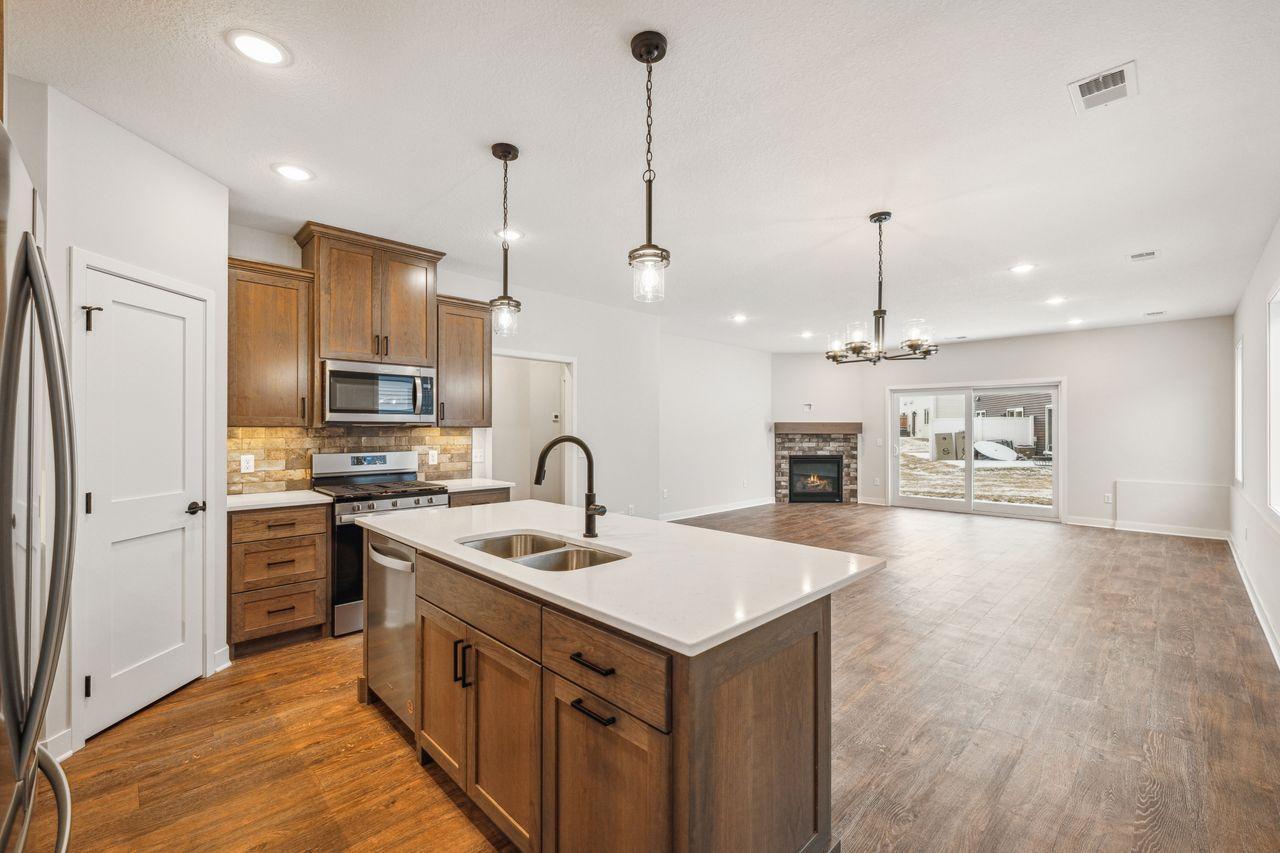 150 Morning Drive Property Photo 3