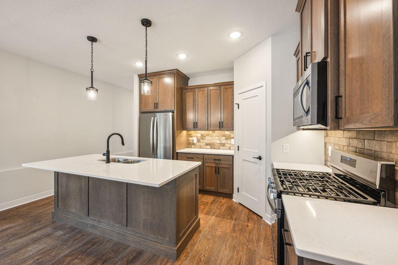 150 Morning Drive Property Photo 4