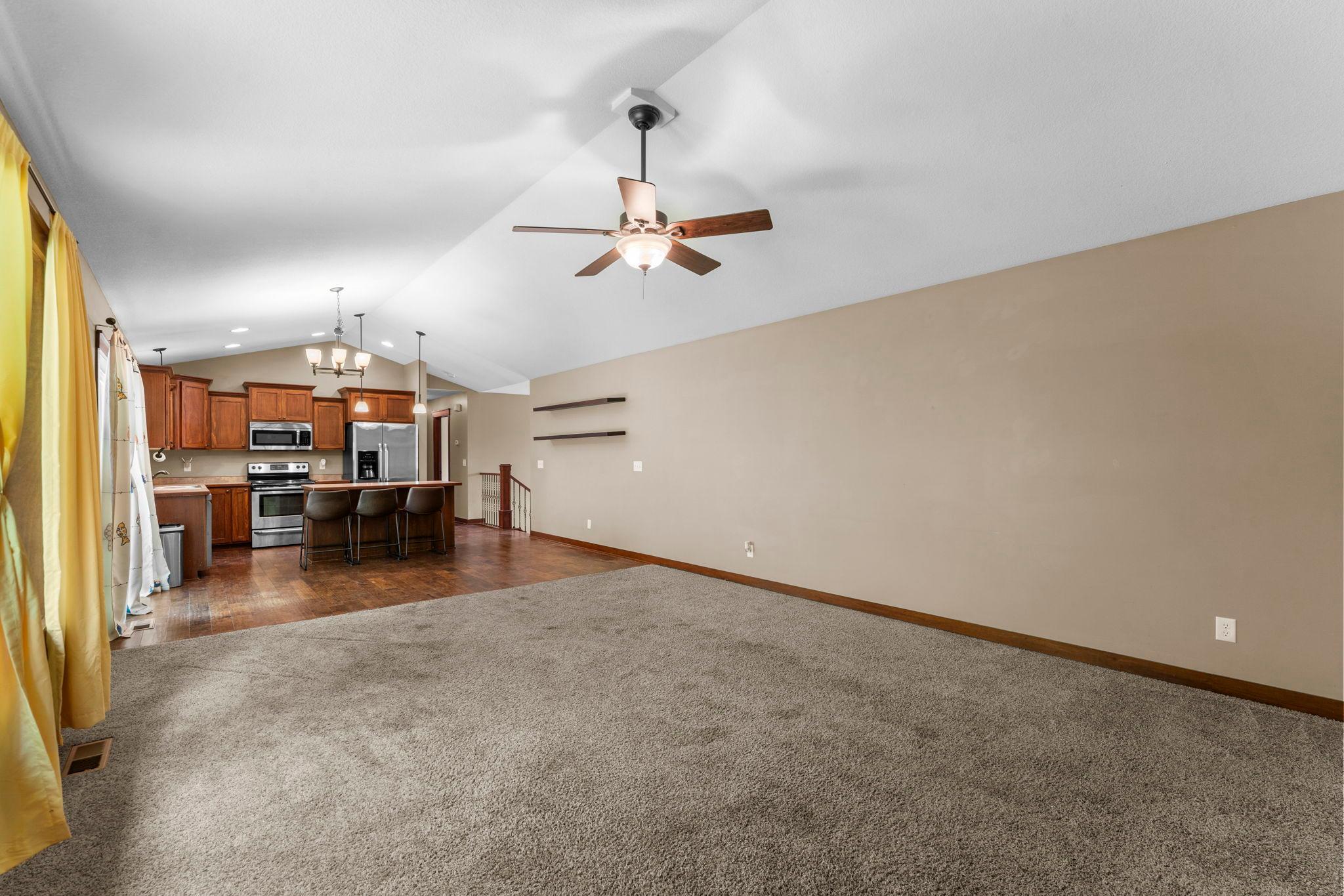 20945 Catalina Way Property Photo 14