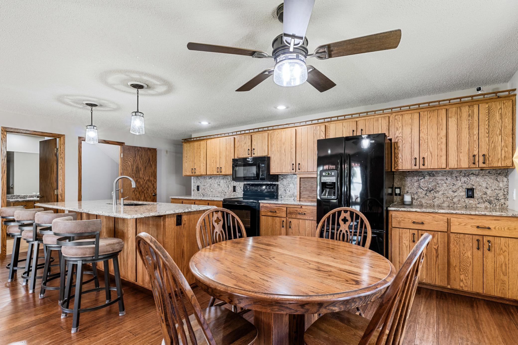 16740 Elmore Trail Property Photo 9