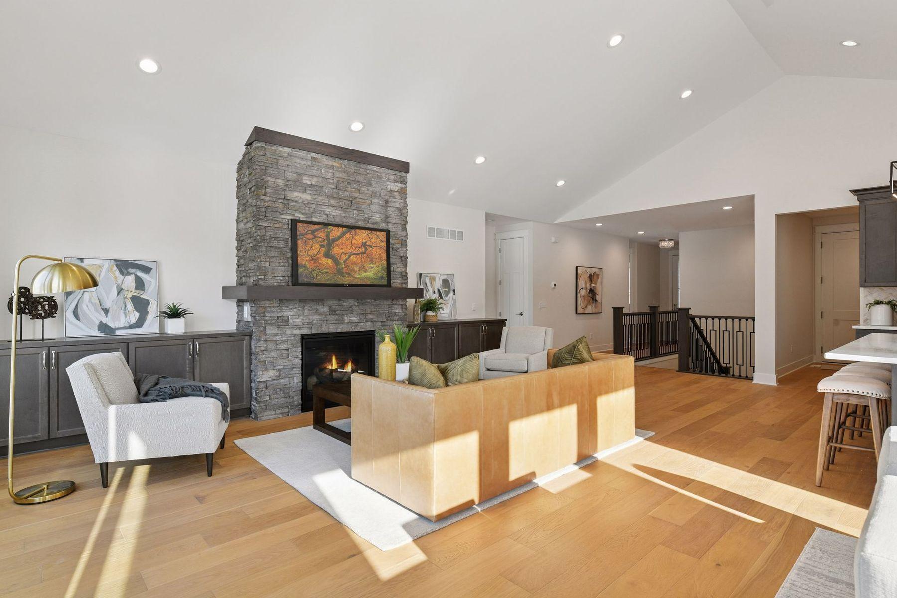 2013 Mulberry Lane Property Photo 8