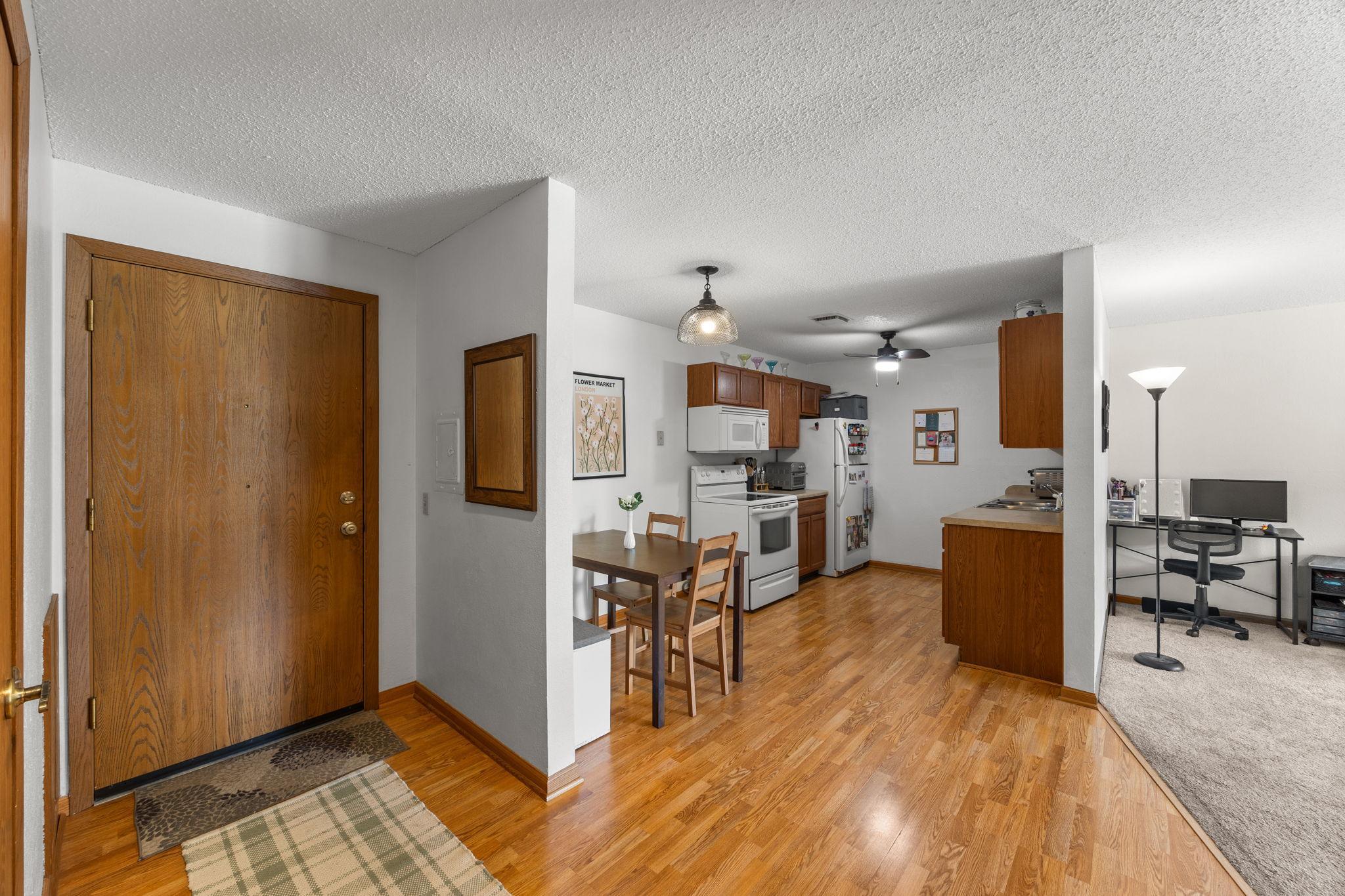 4 Pine Tree Drive 212 Property Photo 4