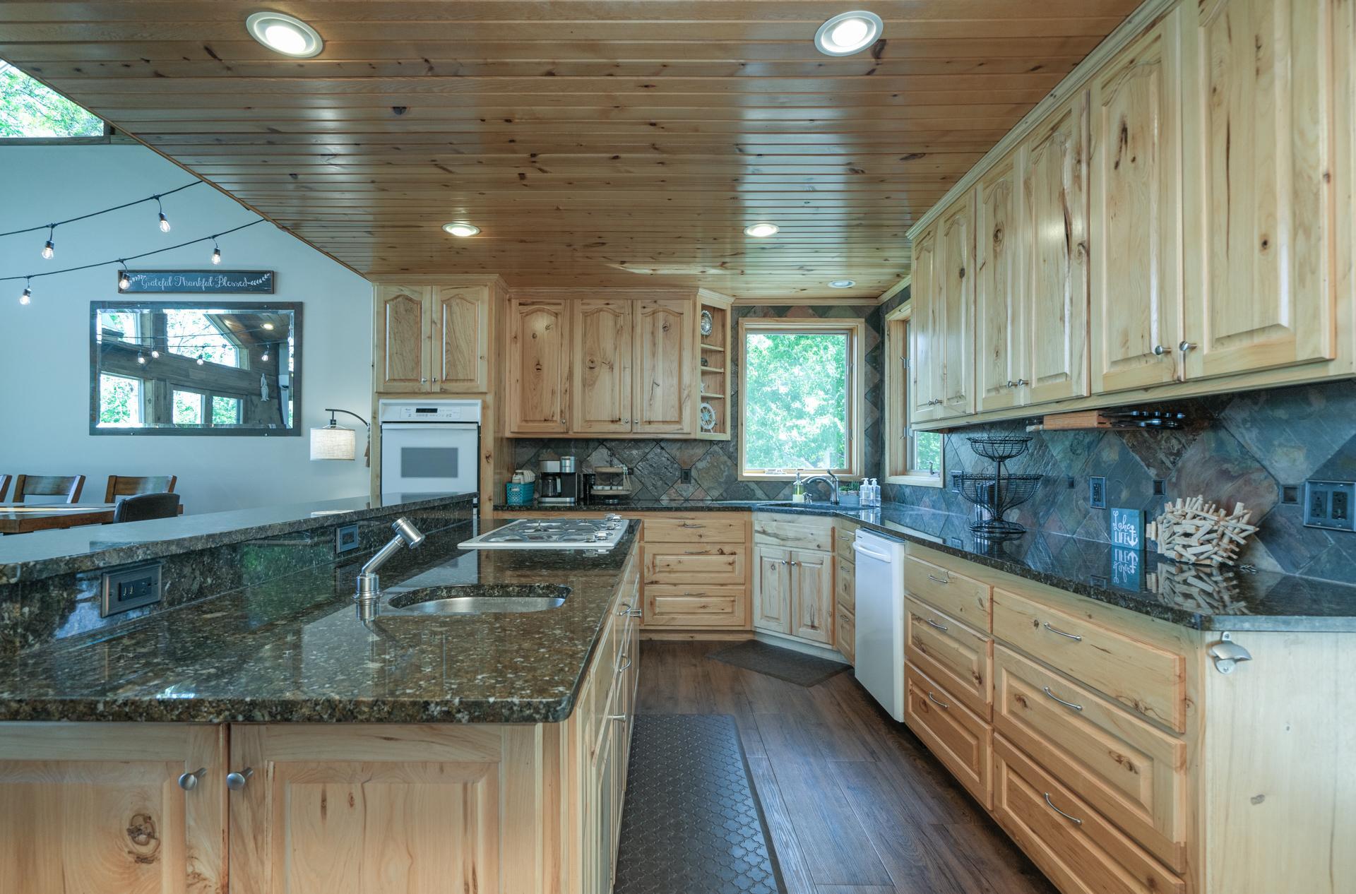 47221 220th Place Property Photo 11