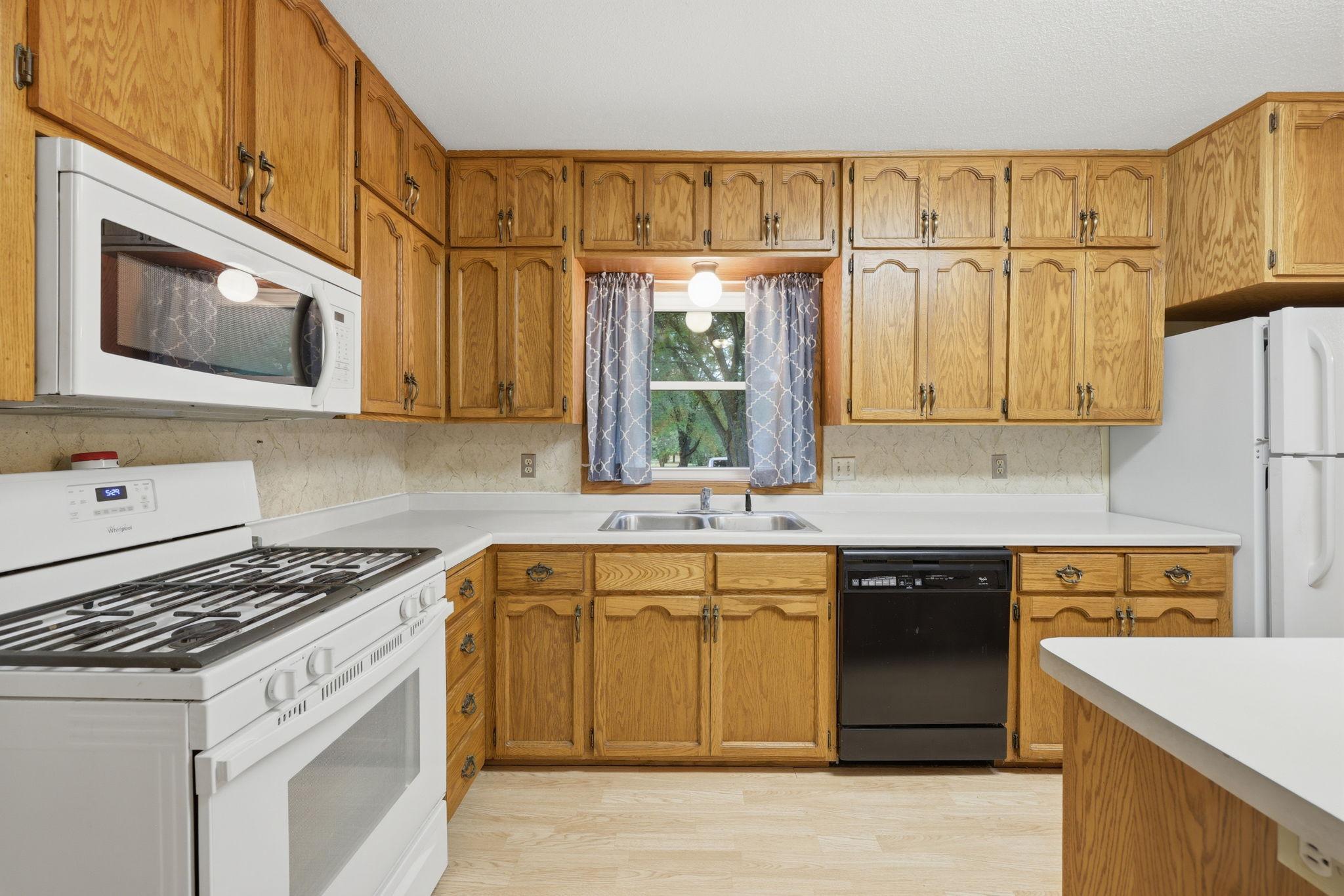 221 11th Street Property Photo 6