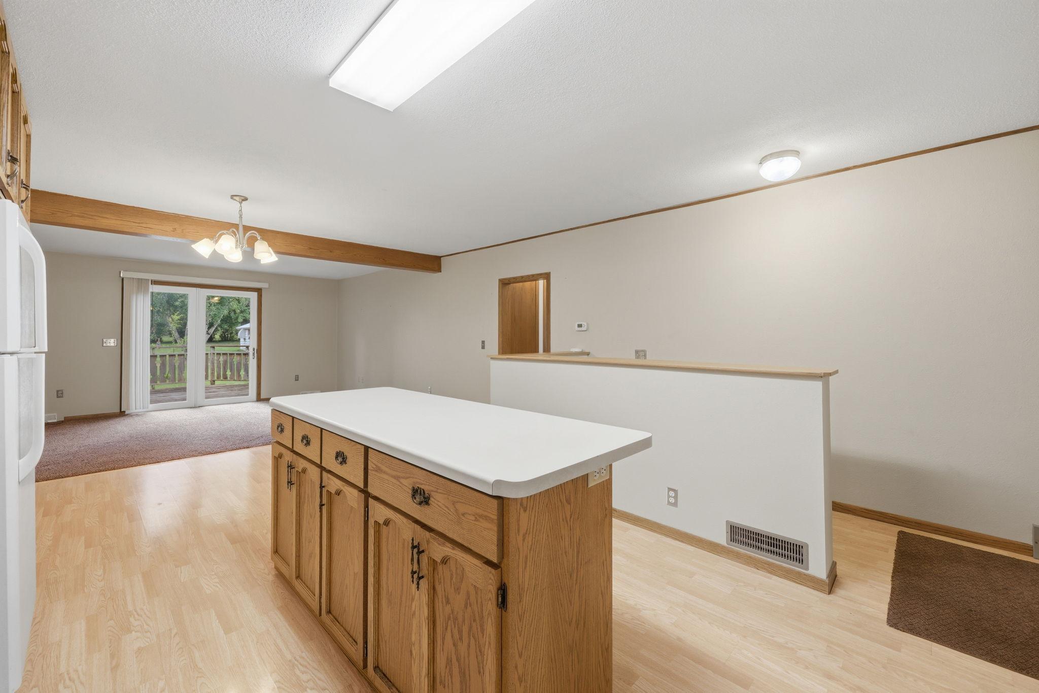 221 11th Street Property Photo 9