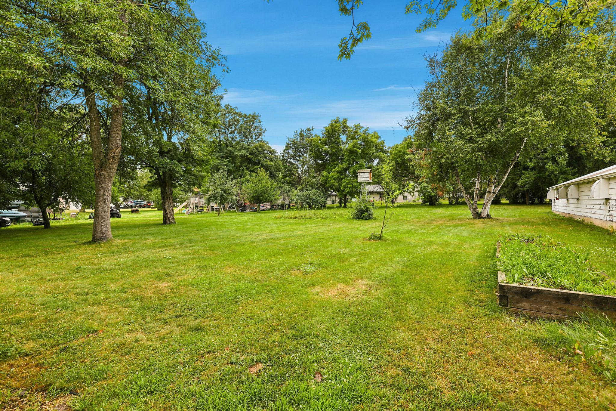 221 11th Street Property Photo 34