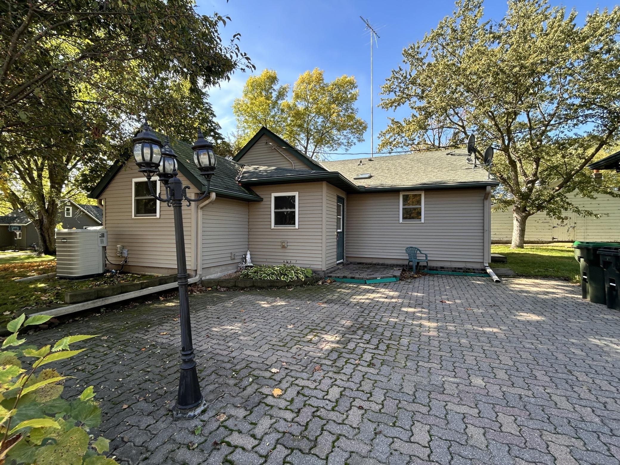 221 11th Street Property Photo 36