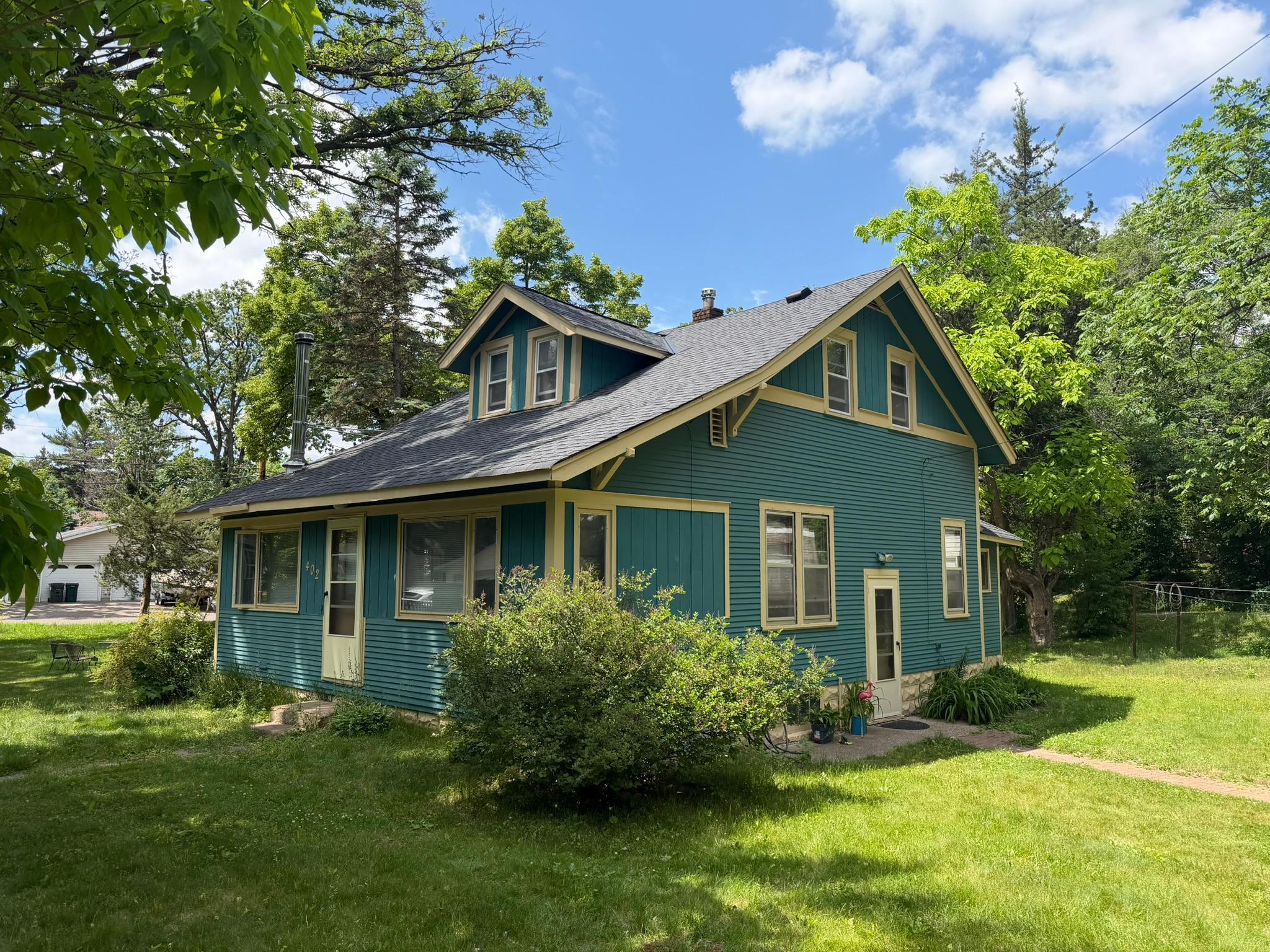 402 Stewart Road Property Photo 1