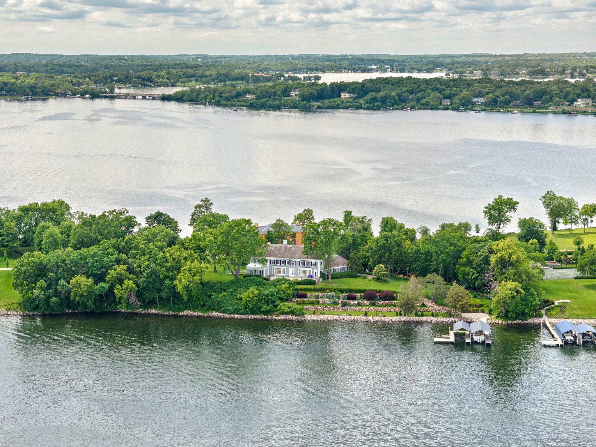 1480 Bracketts Point Road Property Photo
