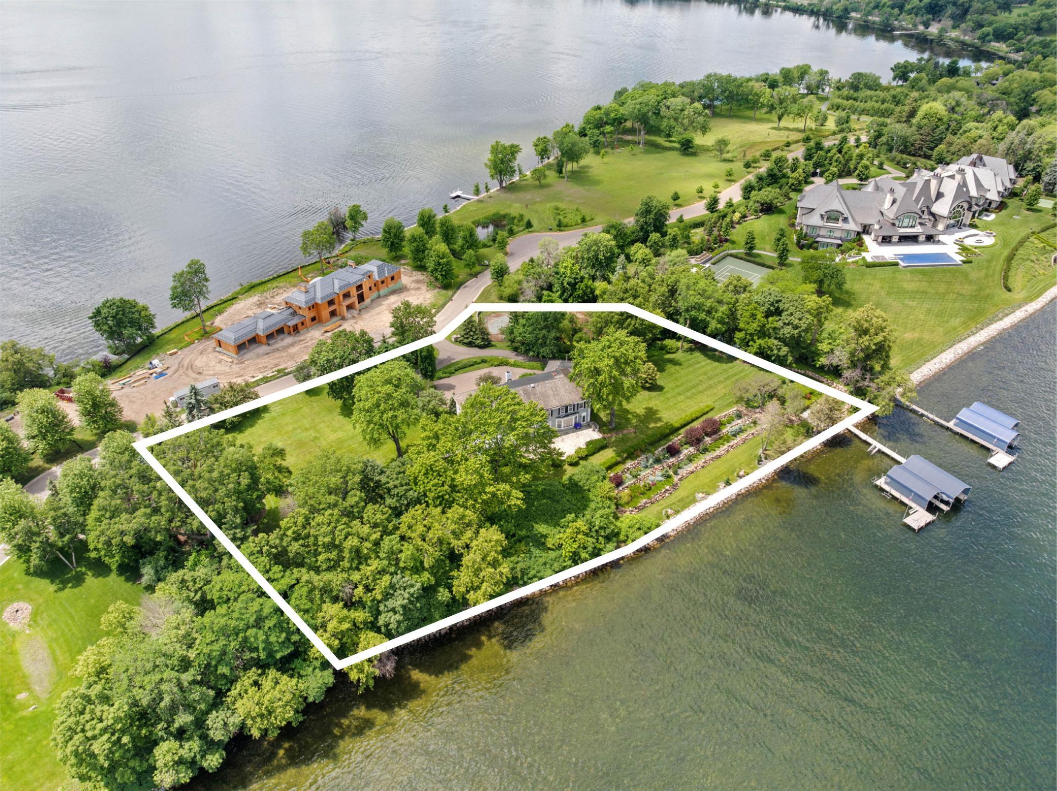 1480 Bracketts Point Road Property Photo 2