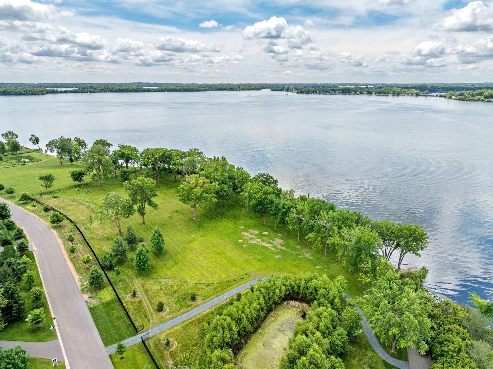 1365 Bracketts Point Road Property Photo 17