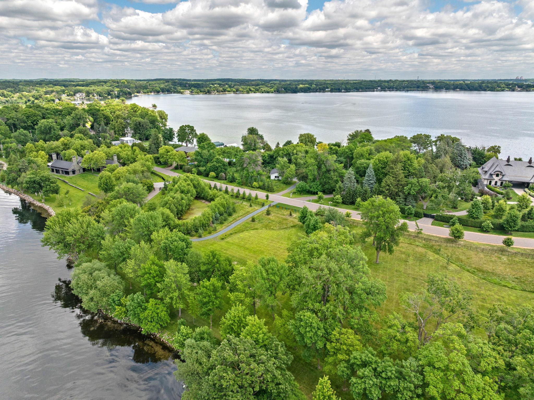 1365 Bracketts Point Road Property Photo 19