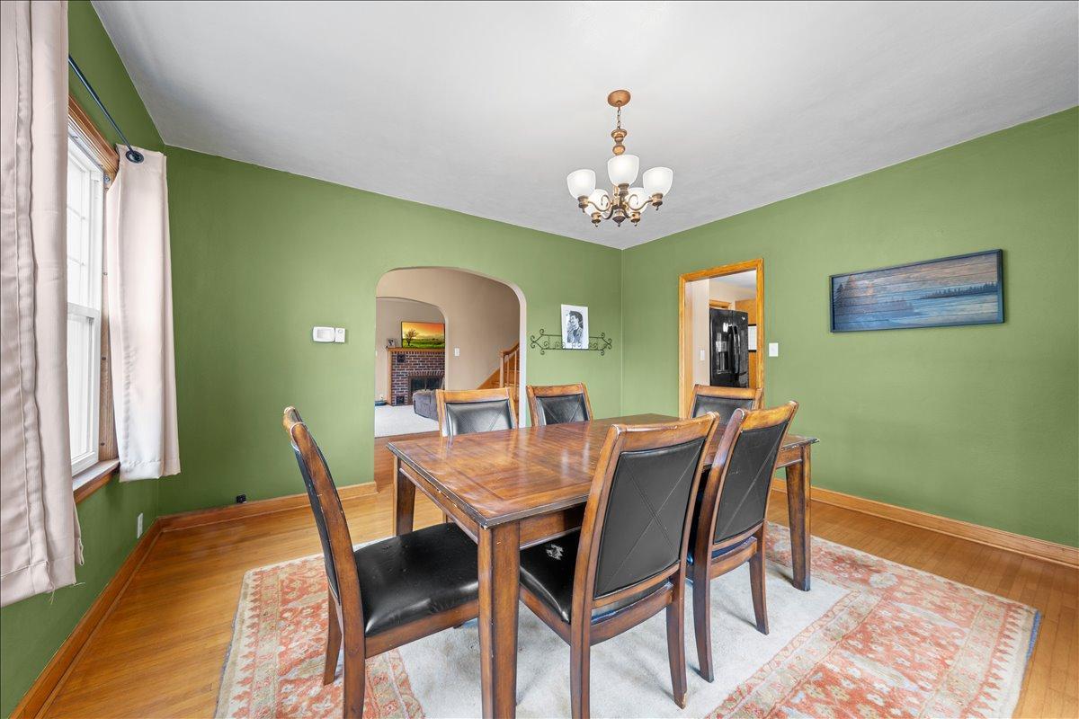 398 E Wall Street Property Photo 6