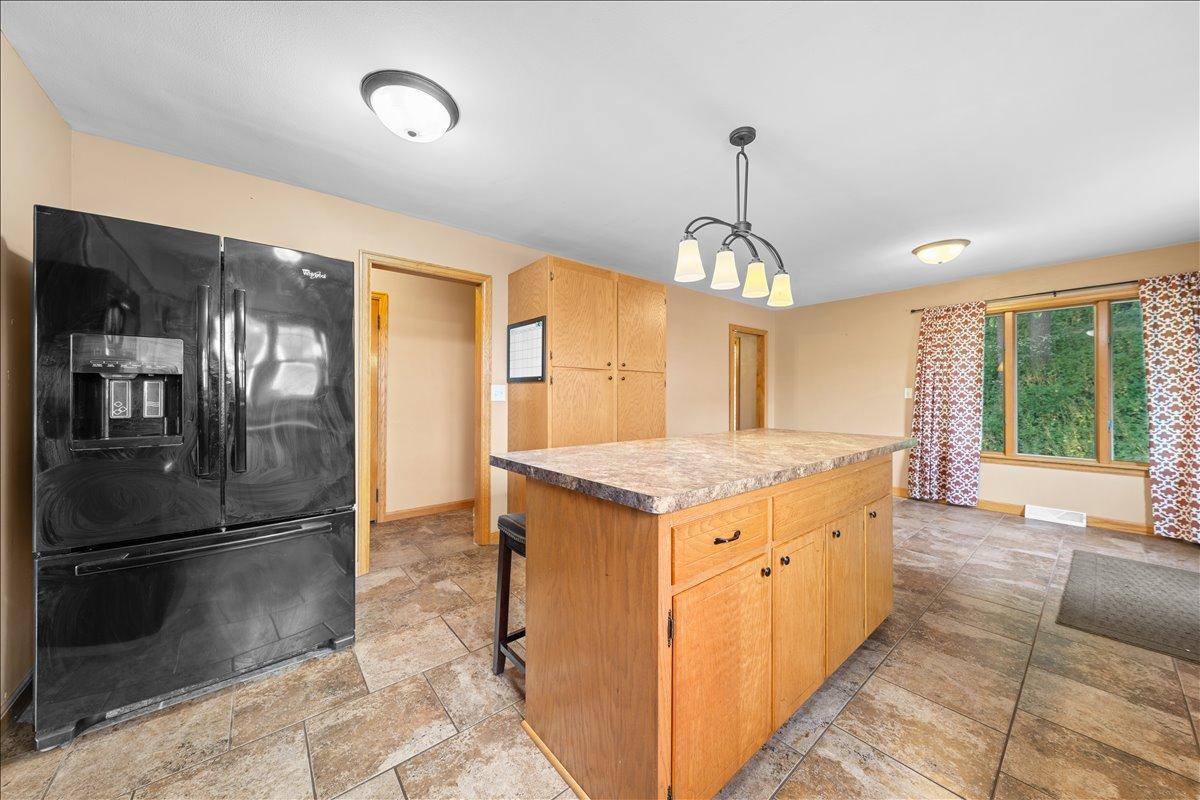 398 E Wall Street Property Photo 13