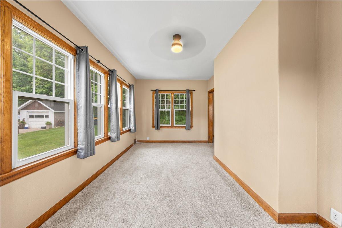 398 E Wall Street Property Photo 19