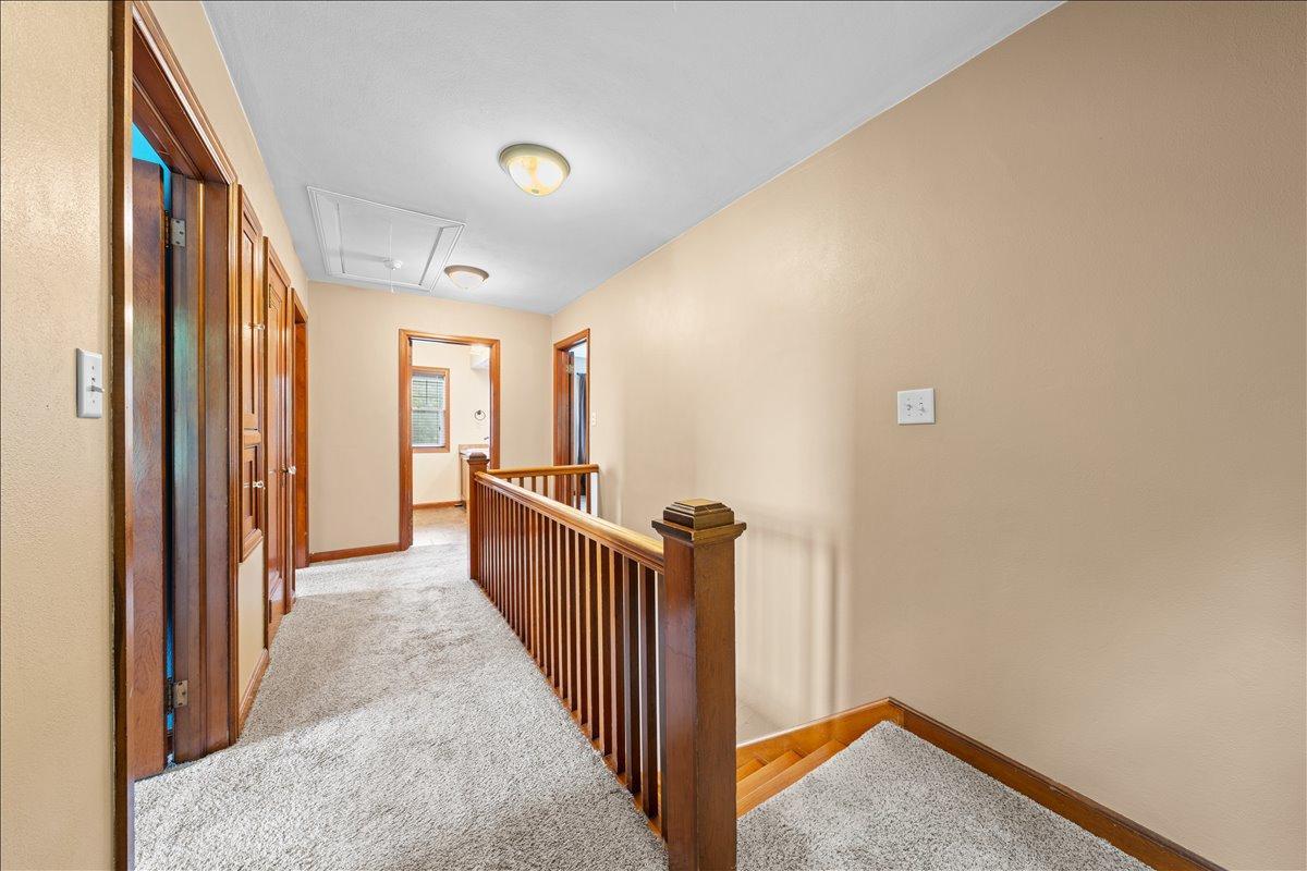 398 E Wall Street Property Photo 22