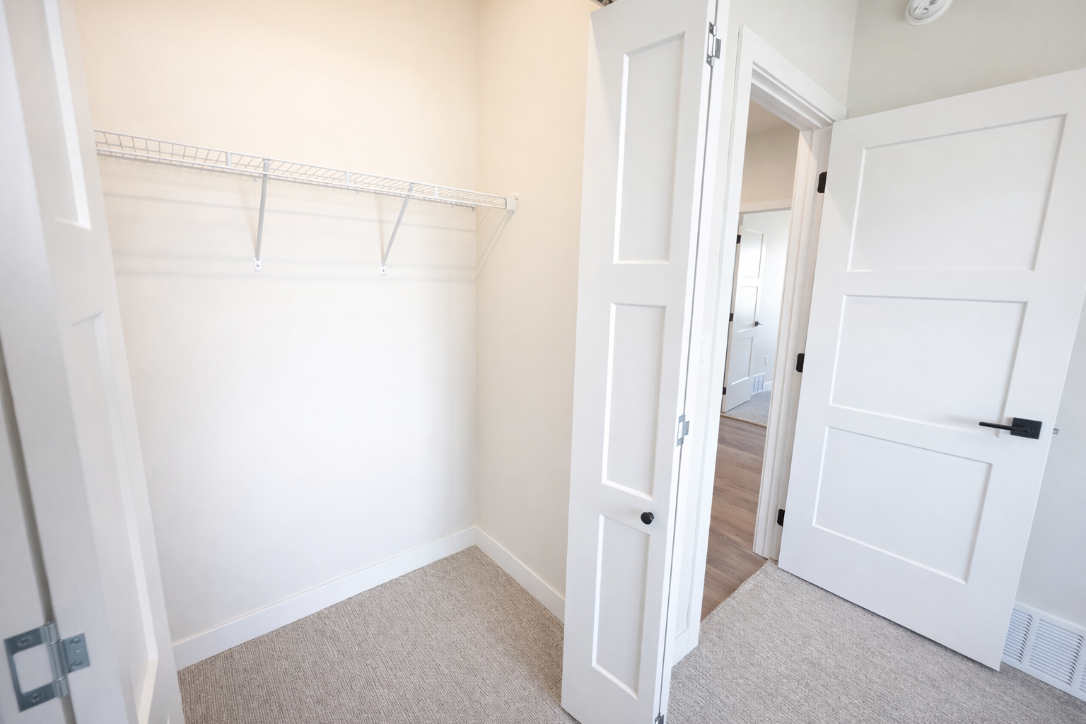 1600 5th Avenue Ne Property Photo 9