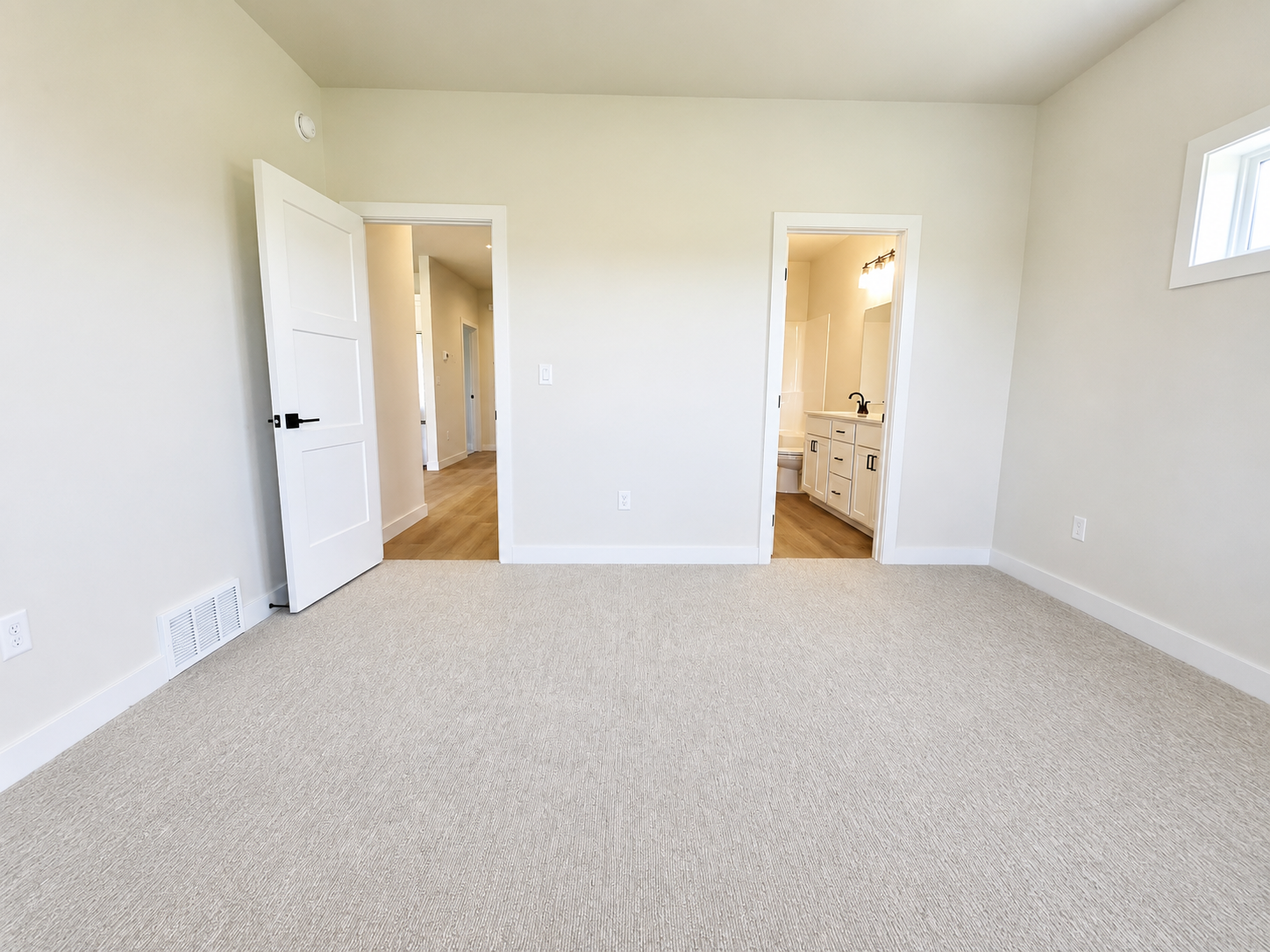1600 5th Avenue Ne Property Photo 26