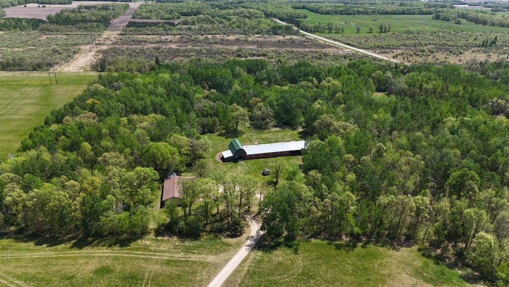 45964 County Highway 36 Property Photo 1
