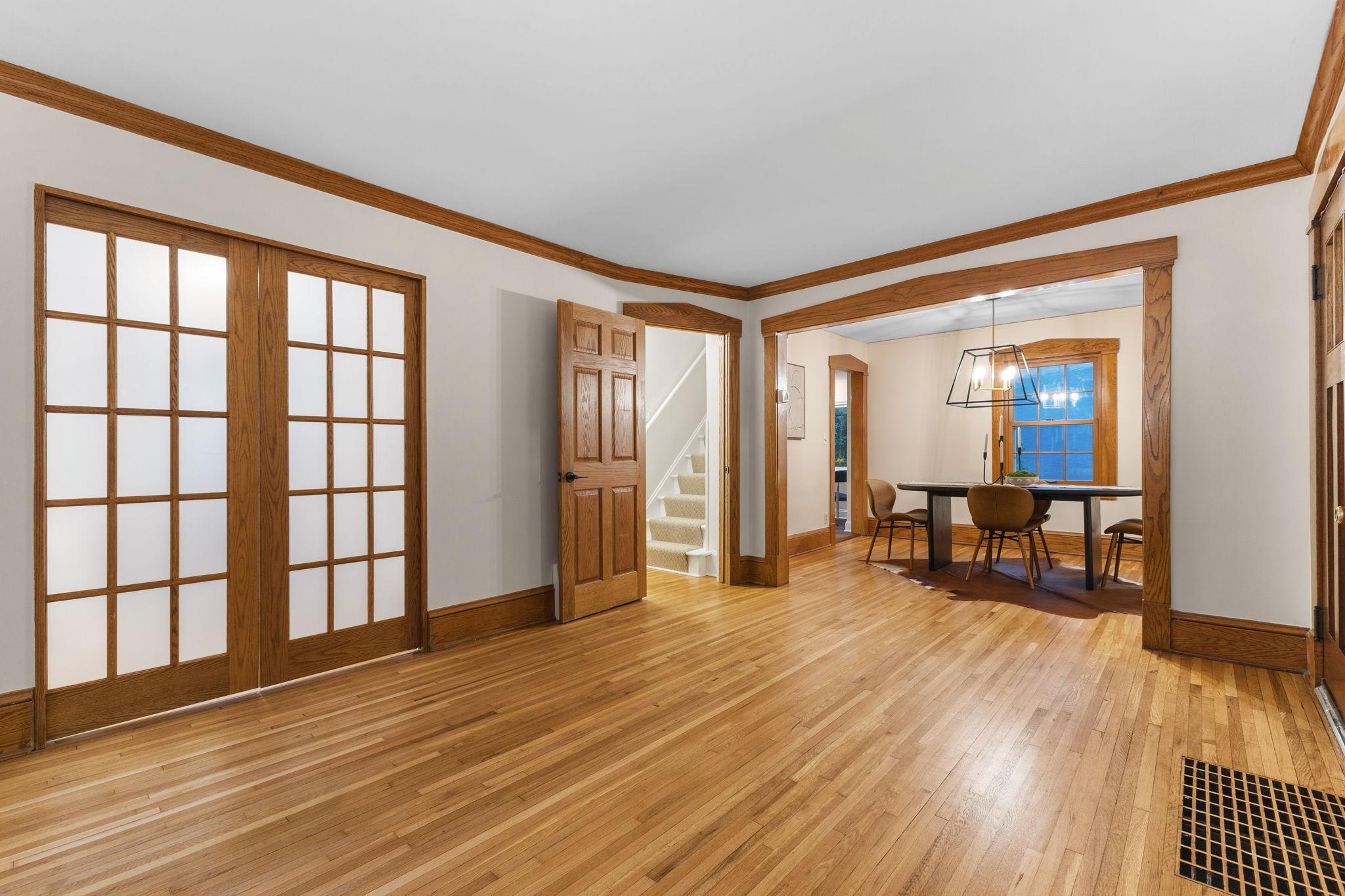 6045 Clinton Avenue Property Photo 19