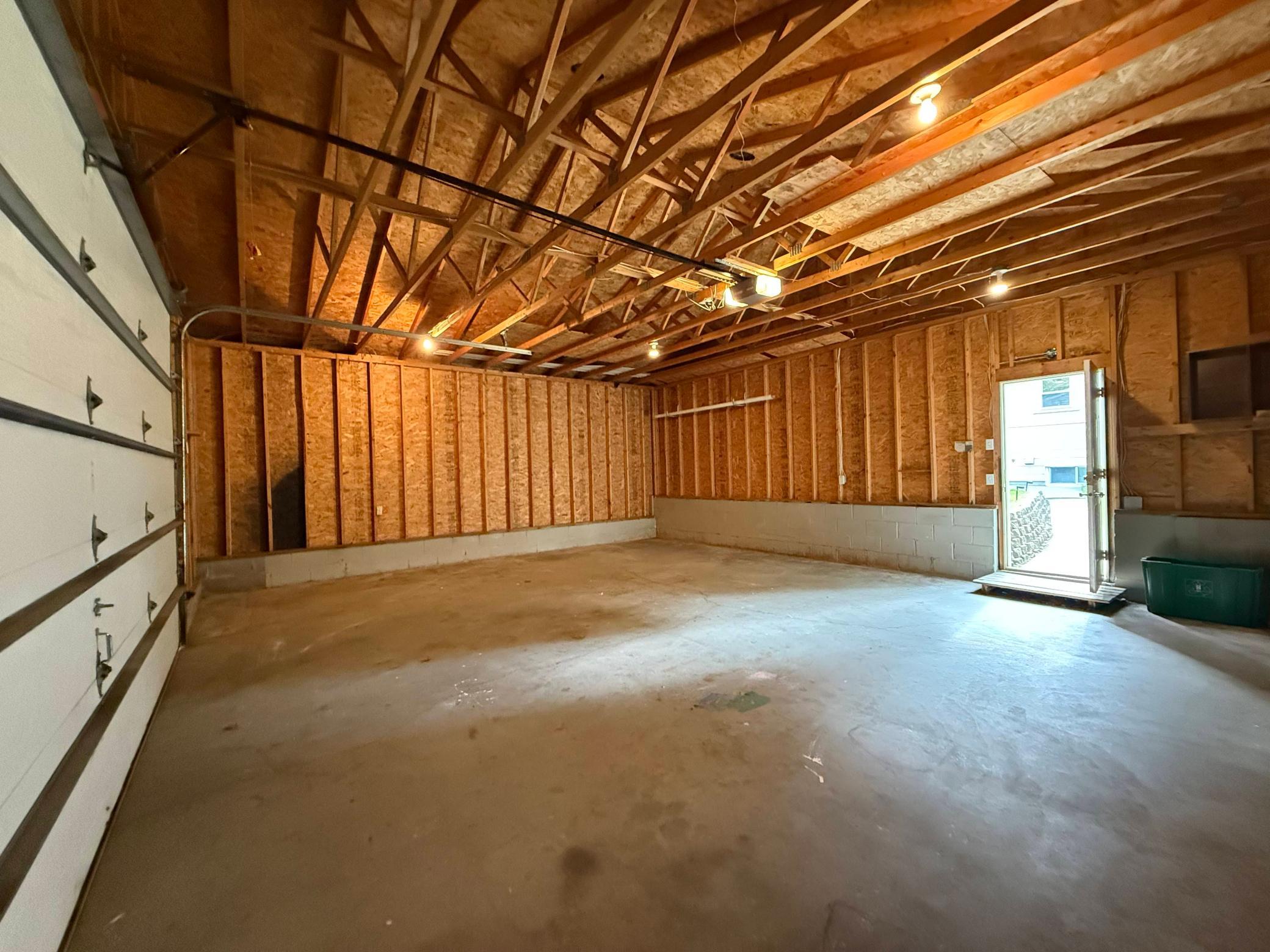 6045 Clinton Avenue Property Photo 61
