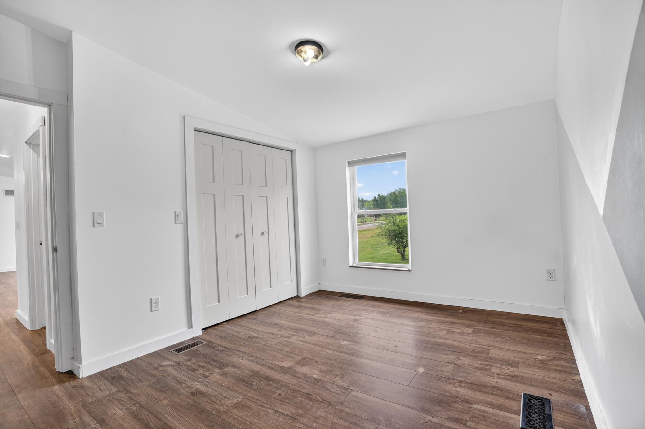 21705 Edwards Drive Property Photo 24