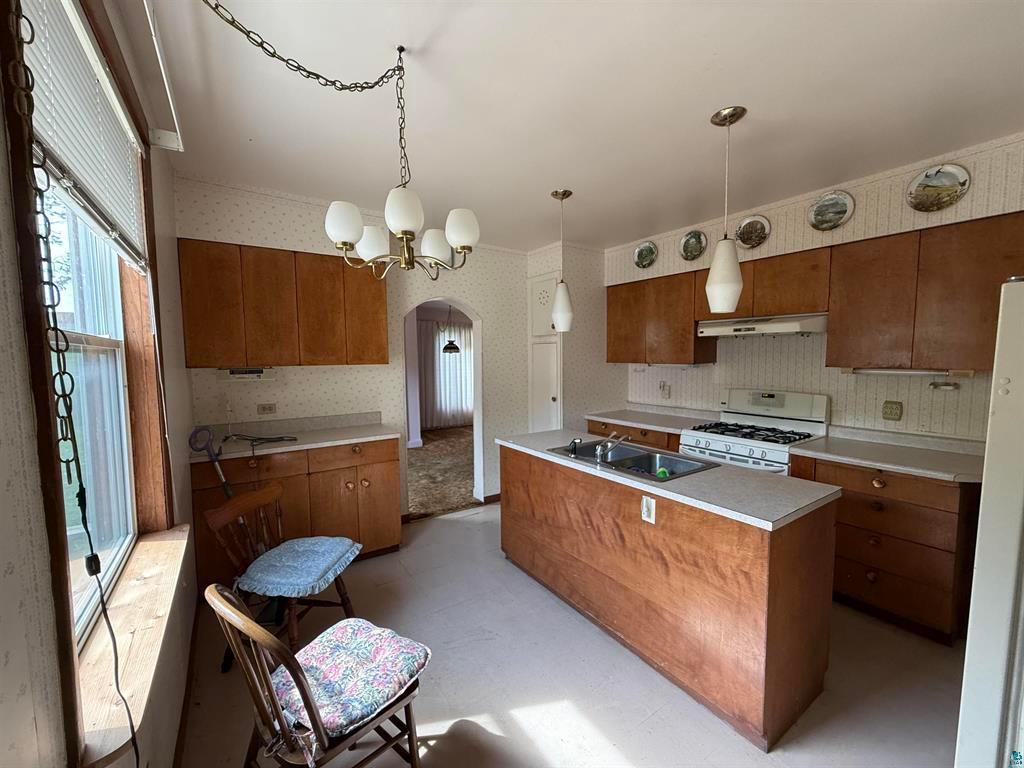 9170 School Road Property Photo 5