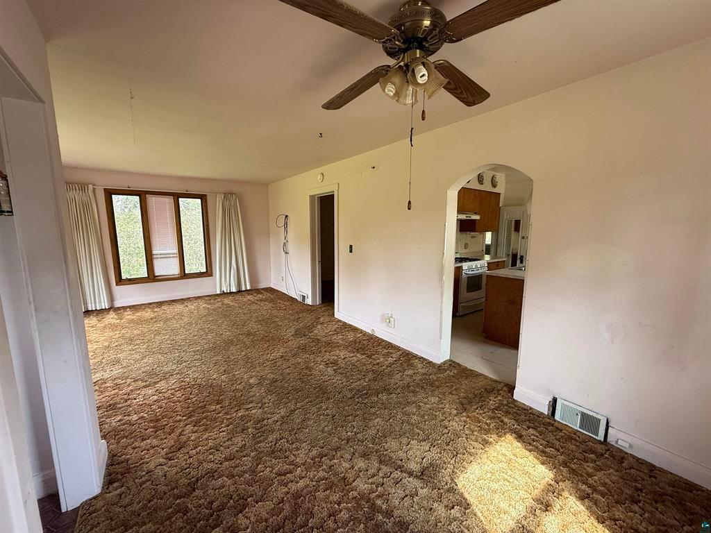 9170 School Road Property Photo 7