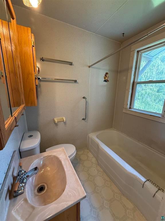 9170 School Road Property Photo 11
