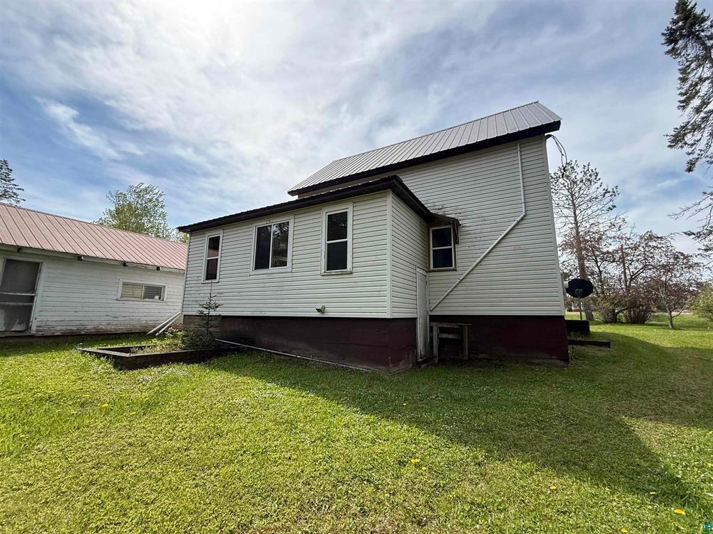 9170 School Road Property Photo 17