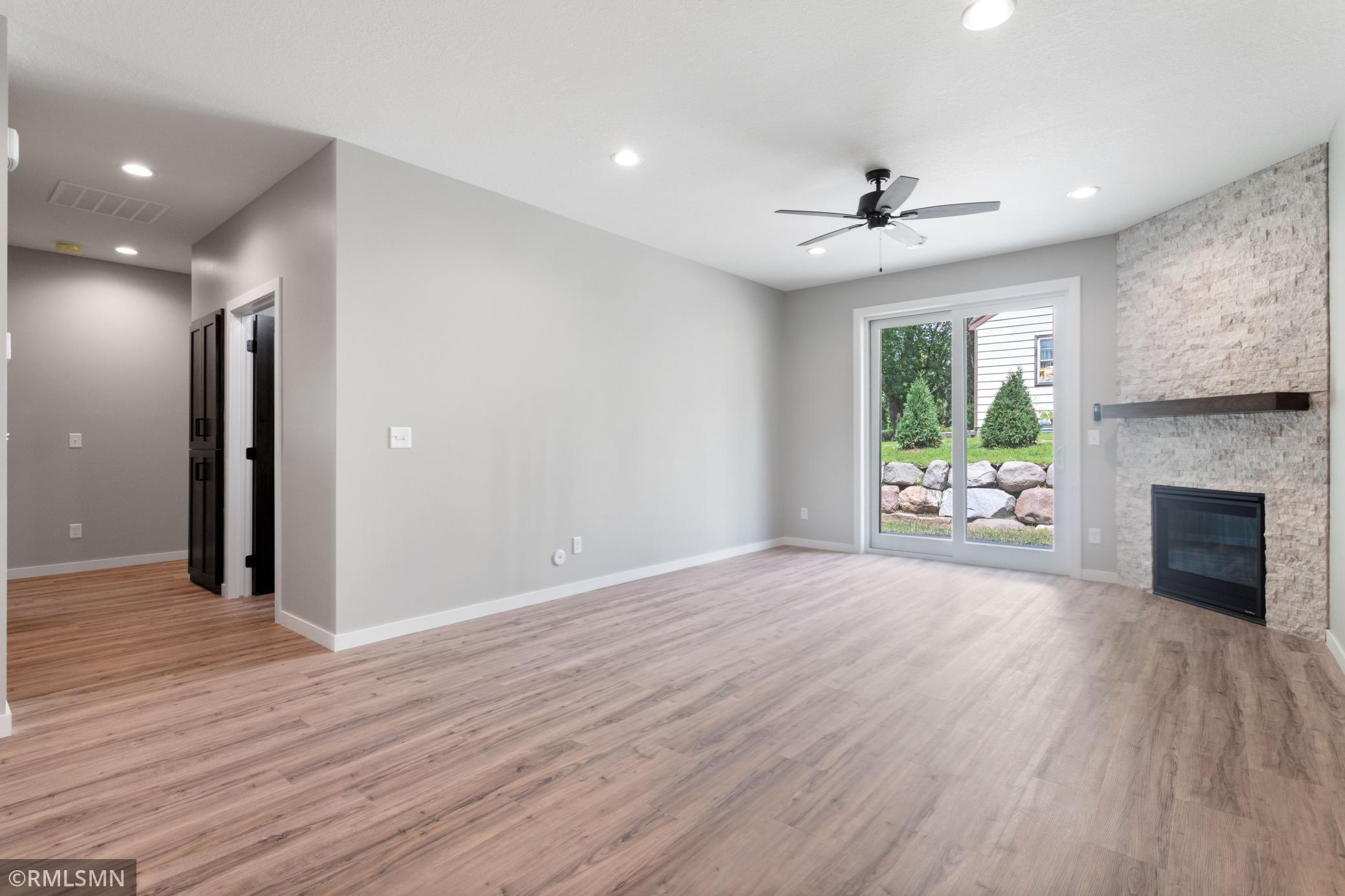 406 Kottke Court Se Property Photo 7