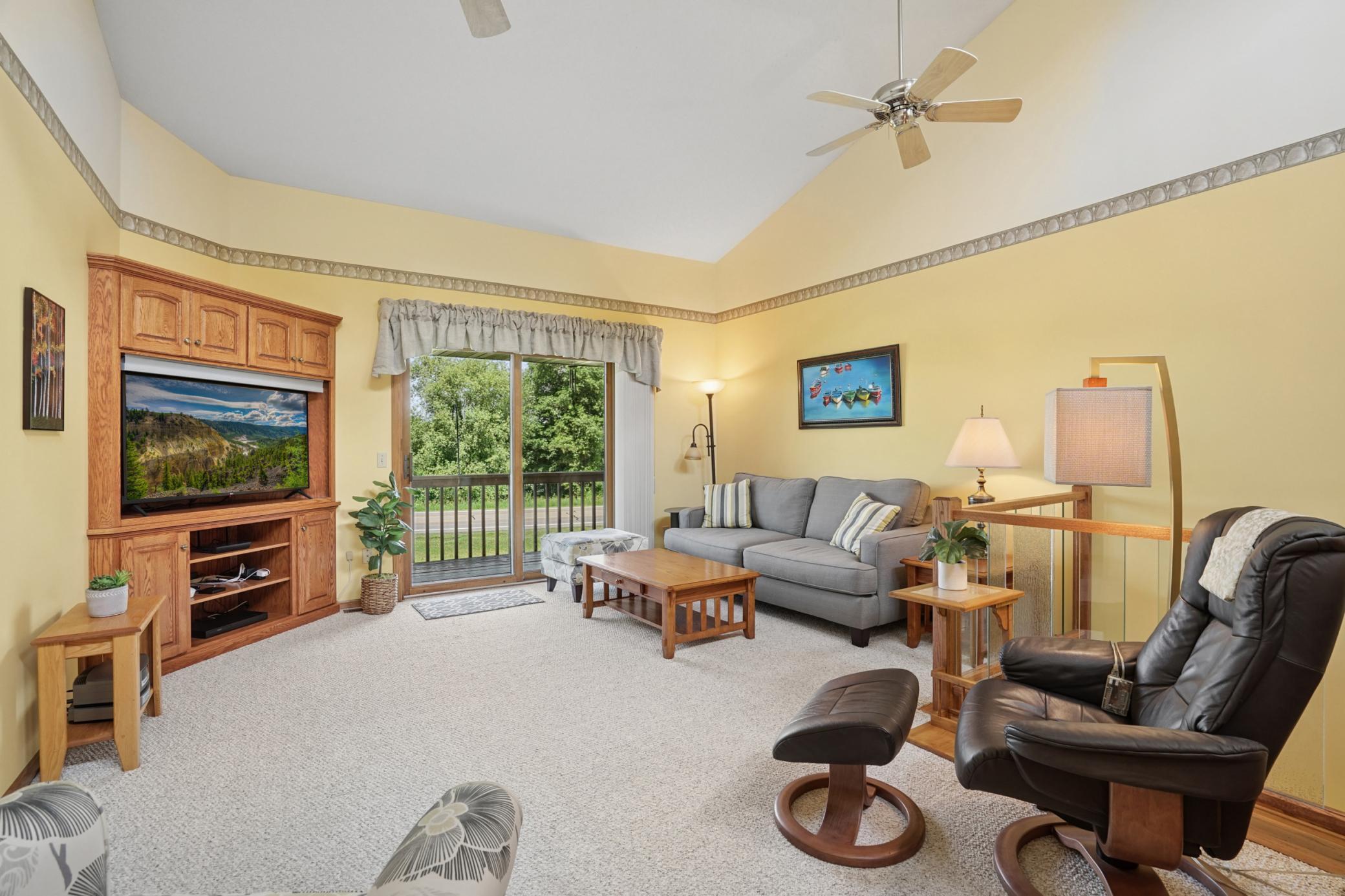 660 Riverview Drive 550 Property Photo 7