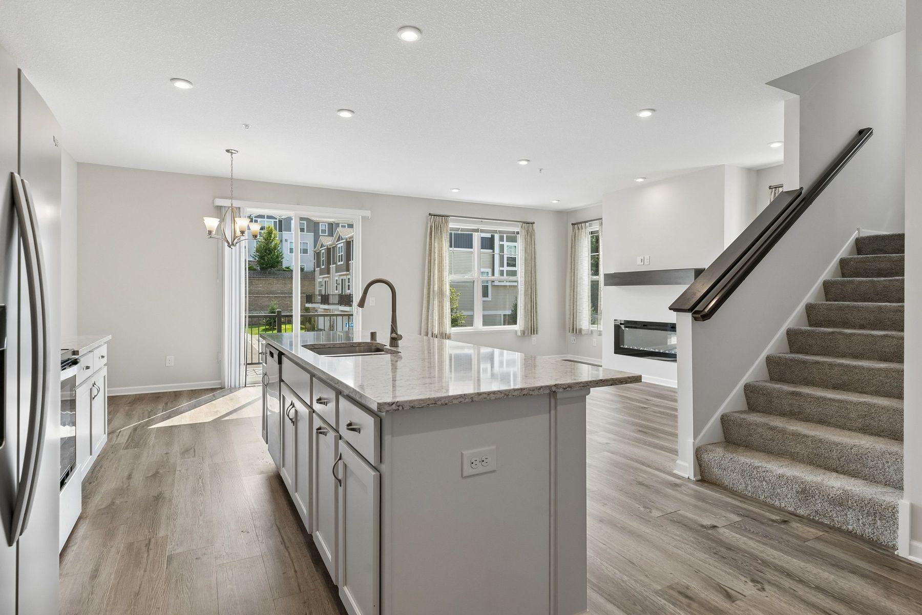 2193 Gateway Curve Property Photo 8