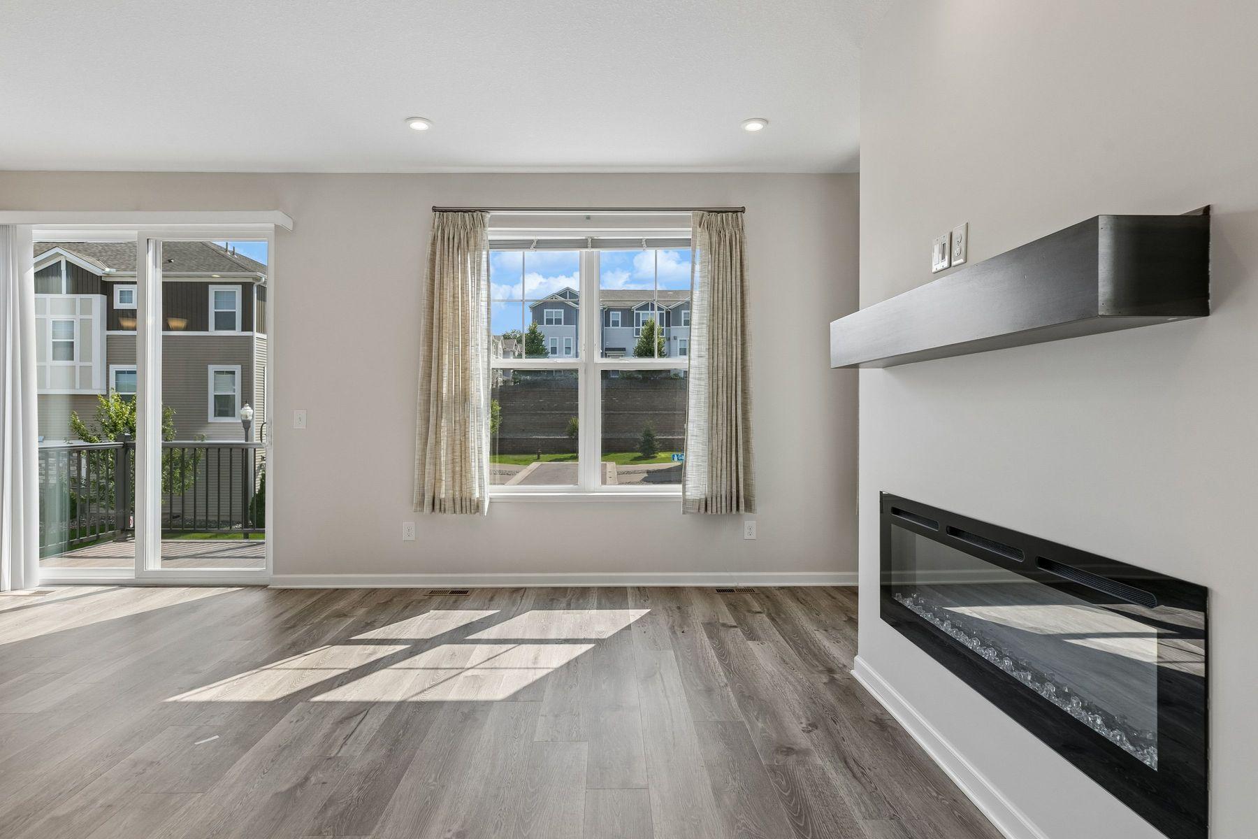 2193 Gateway Curve Property Photo 12