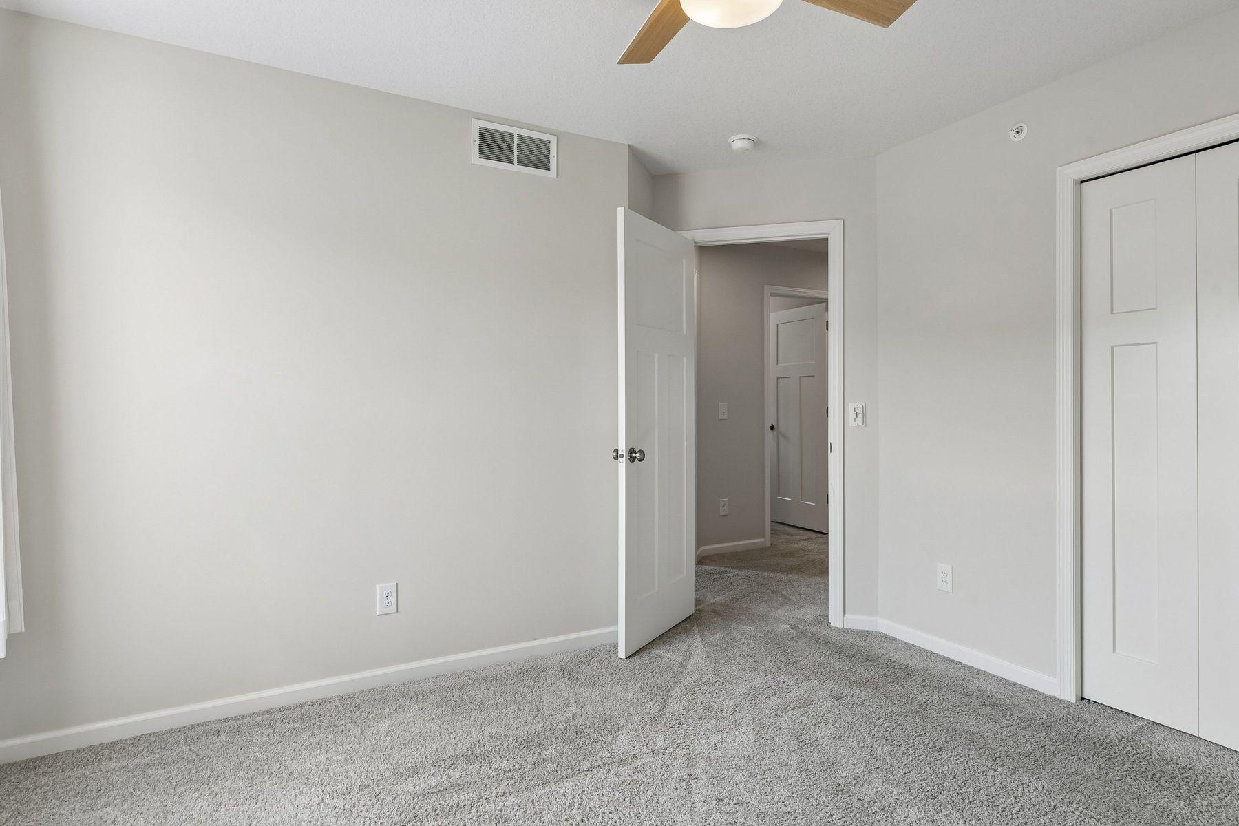 2193 Gateway Curve Property Photo 24