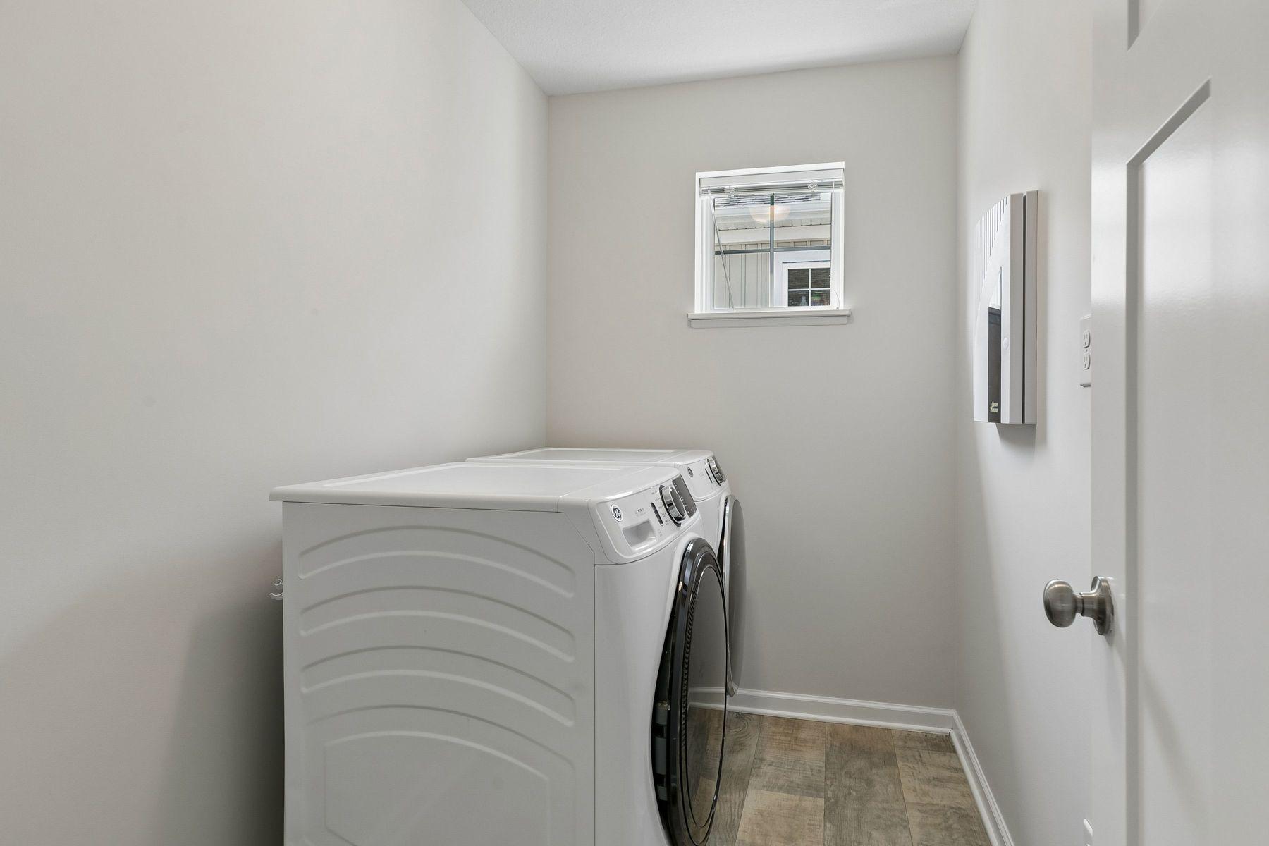 2193 Gateway Curve Property Photo 26