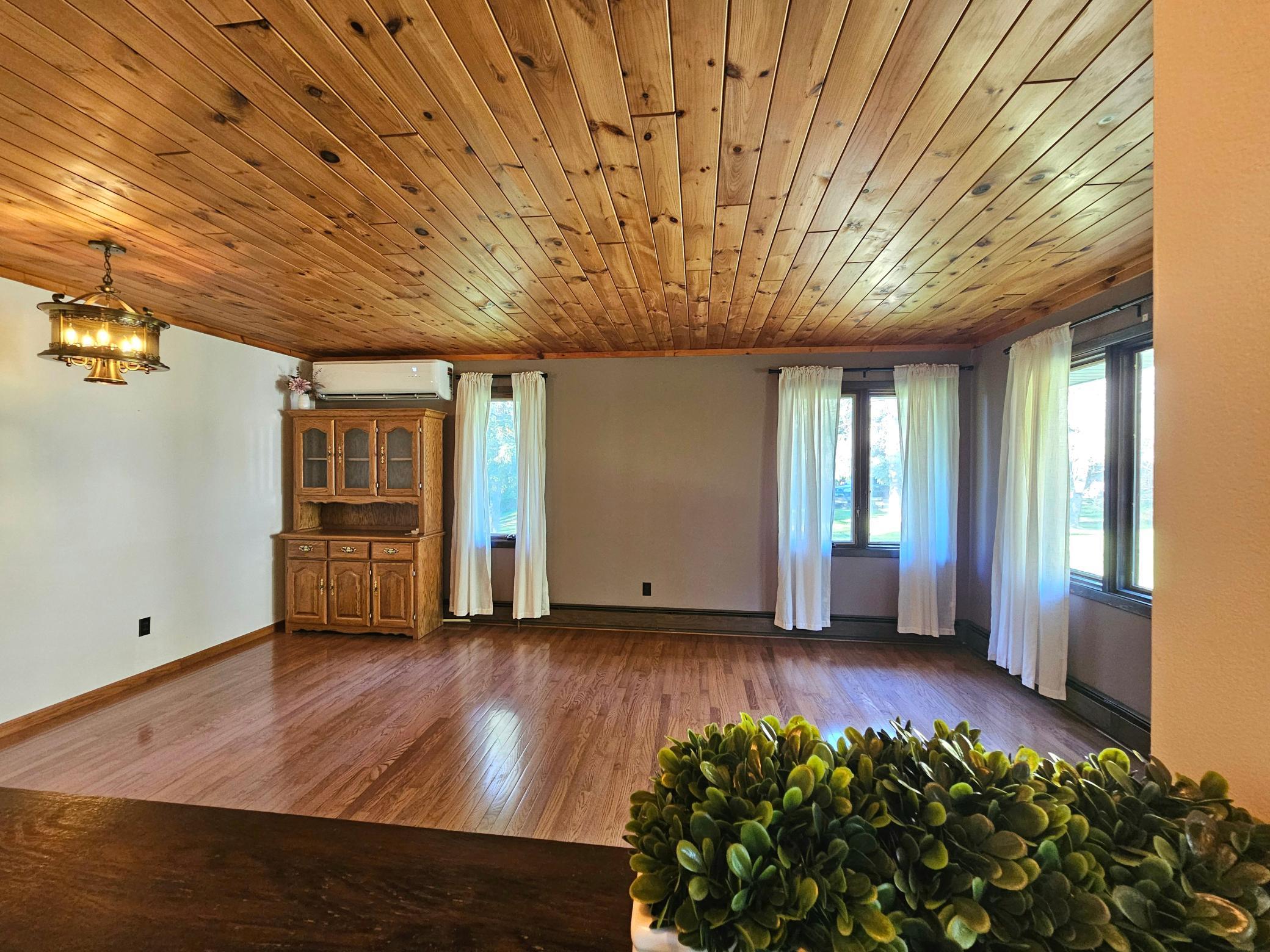 4913 Highway 25 Property Photo 13