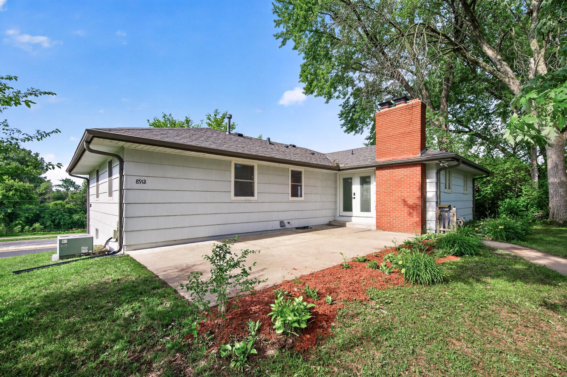 8912 Tretbaugh Drive Property Photo 3