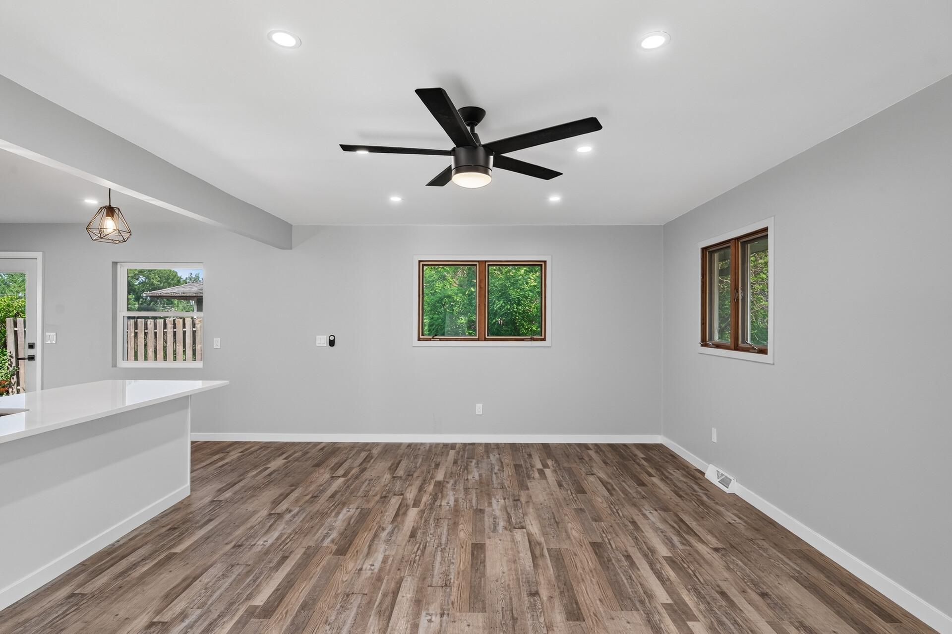 8912 Tretbaugh Drive Property Photo 6