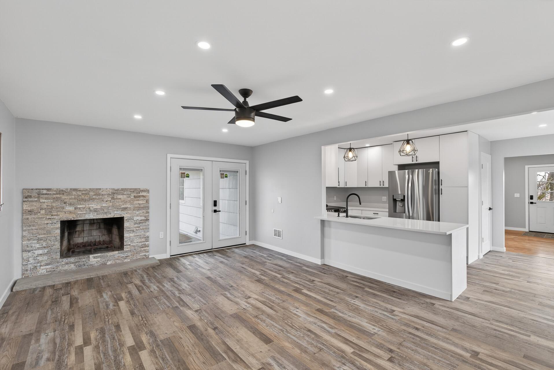 8912 Tretbaugh Drive Property Photo 8