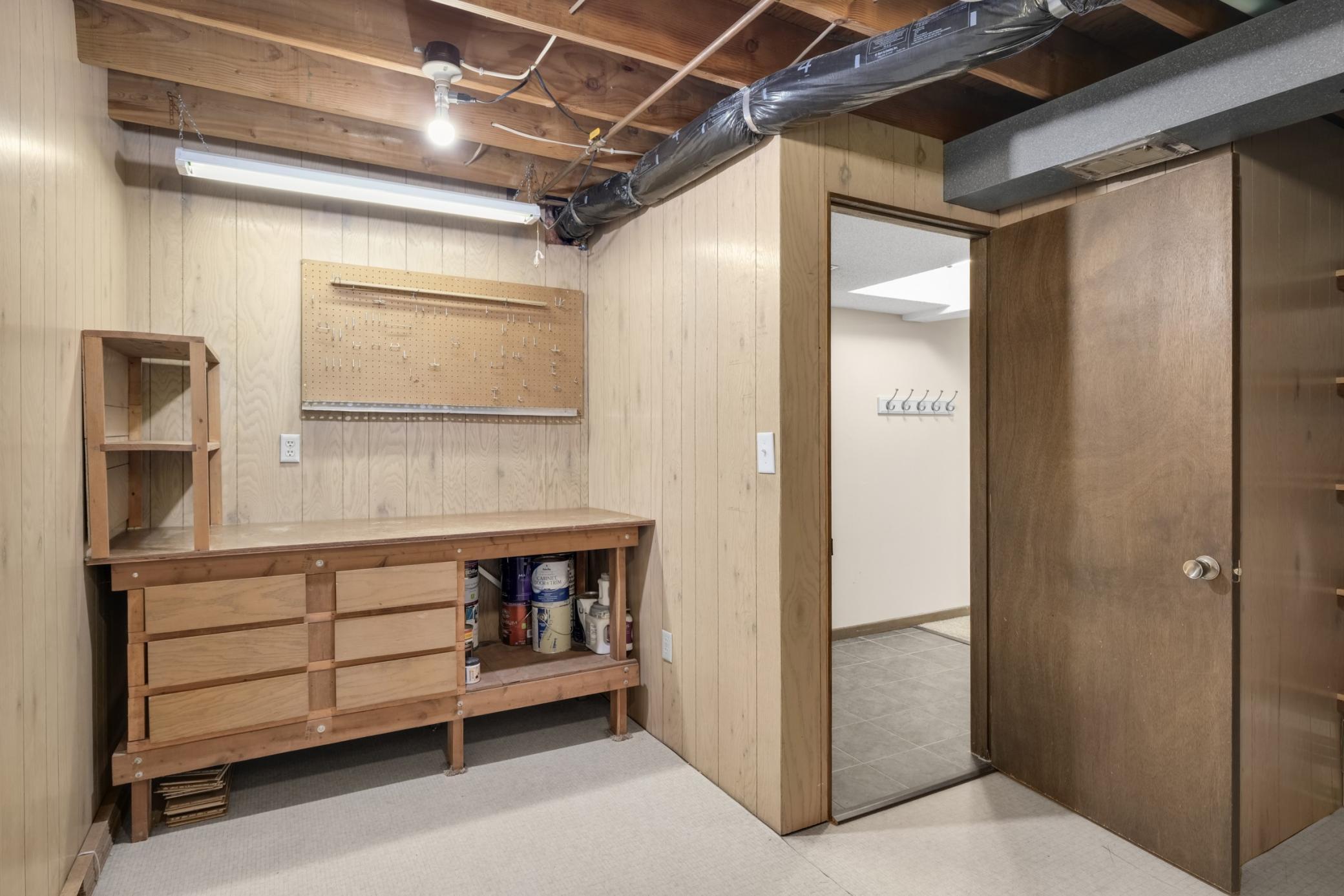 131 Windsor Court Property Photo 15