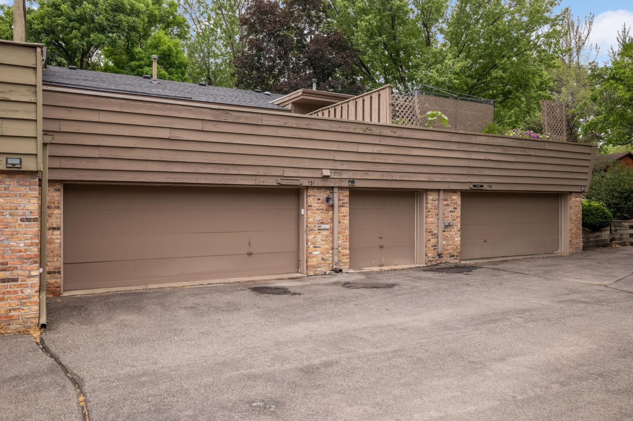 131 Windsor Court Property Photo 18