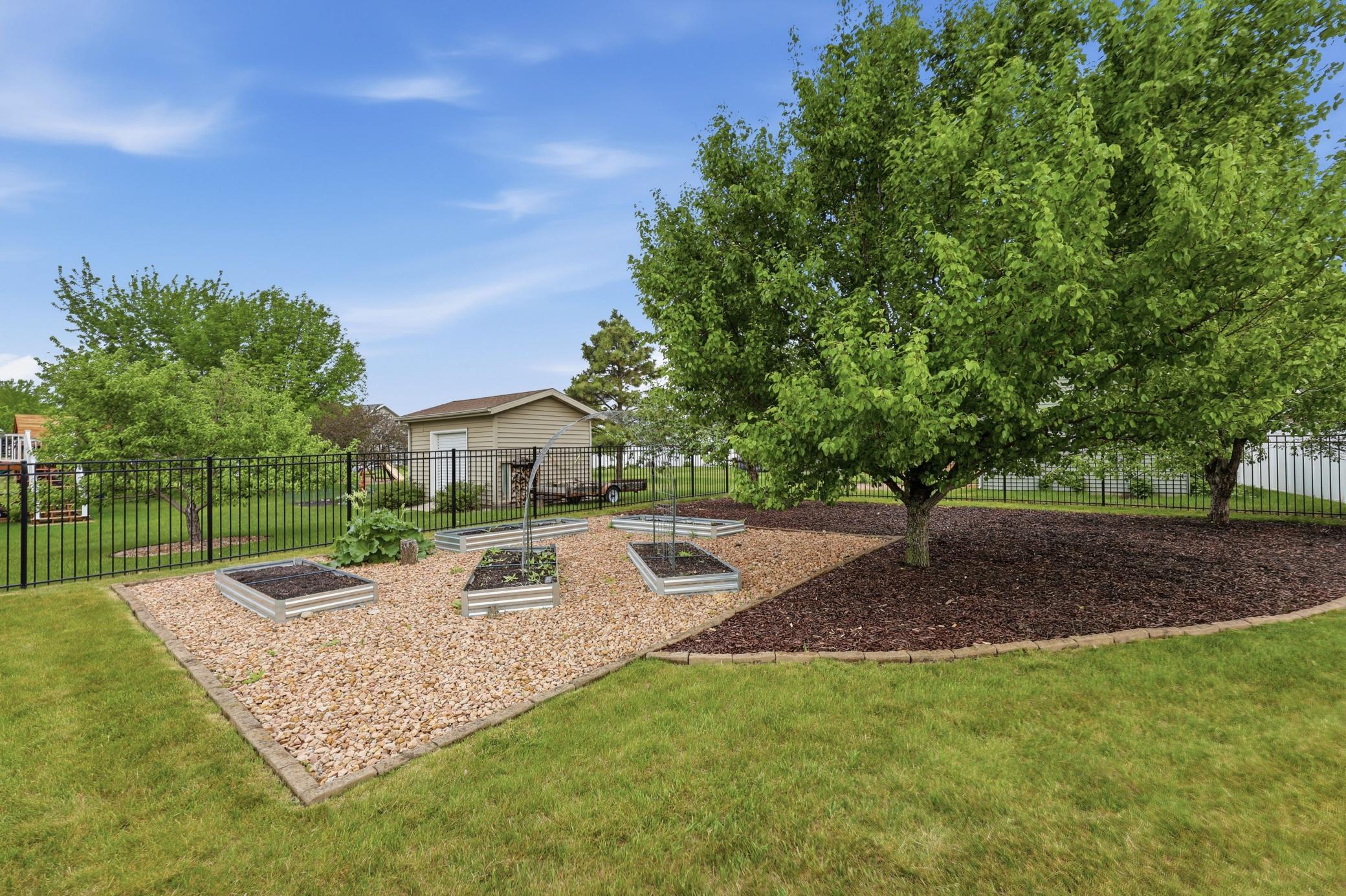 2310 Hillcrest Lane Property Photo 66
